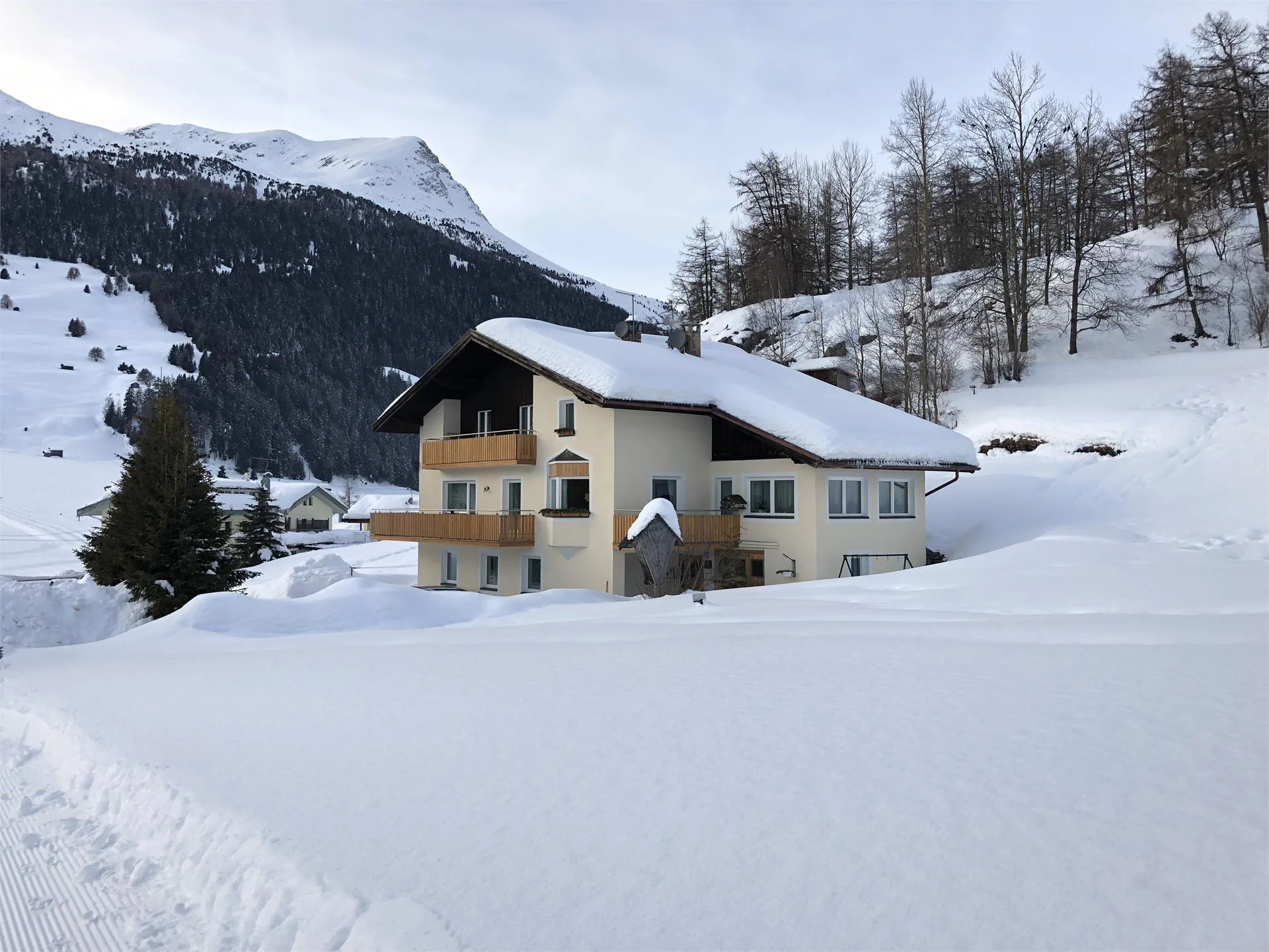 Garni Haus an der Schanz Graun im Vinschgau/Curon Venosta 1 suedtirol.info