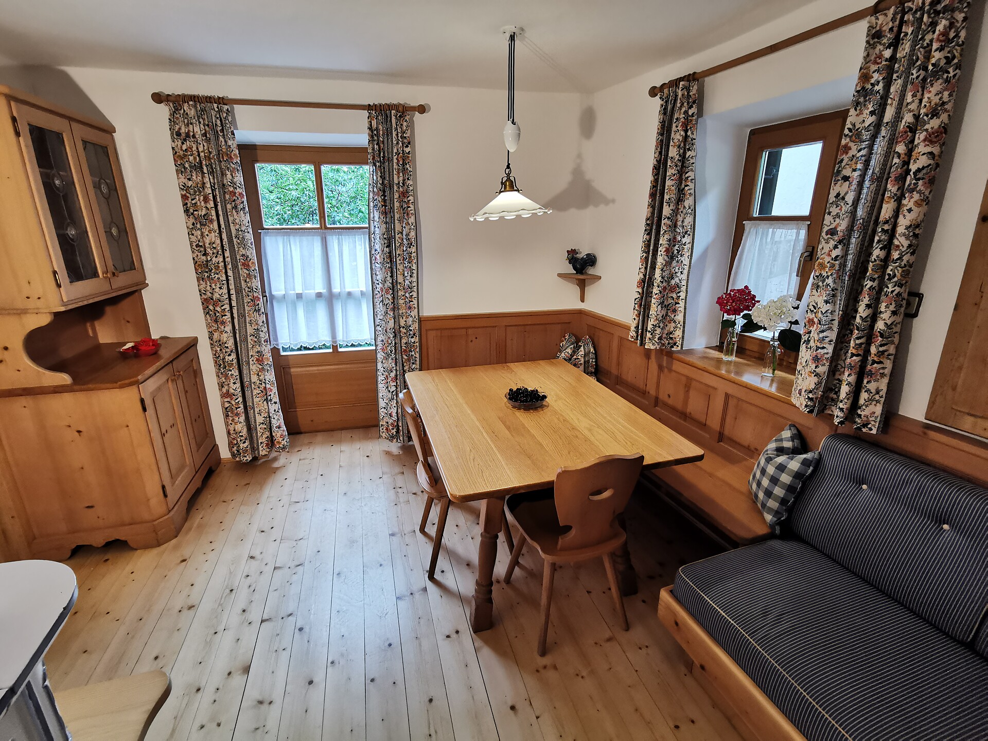 Traditionelle Stube im Haus Rosengarten