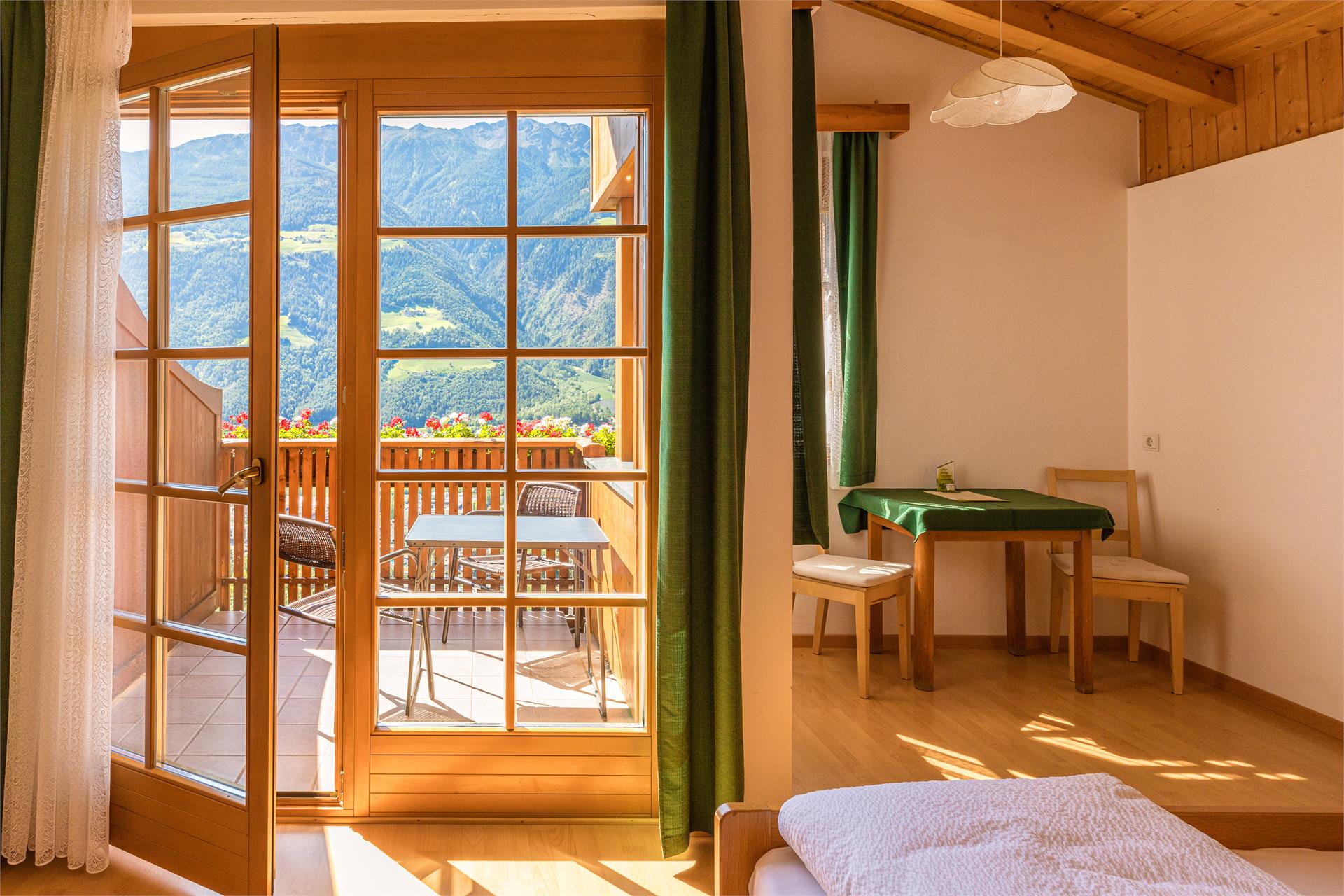 Gasthof Falkenstein Naturns 11 suedtirol.info