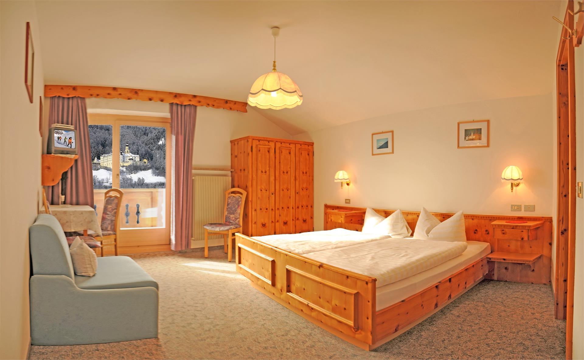 Gasthof St. Nikolaus Mals/Malles 2 suedtirol.info