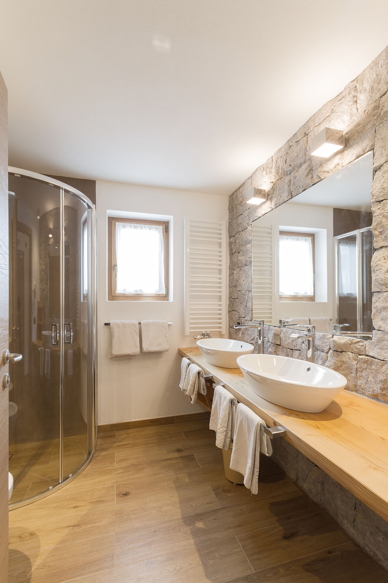 Garni - B&B Montblanc S.Crestina Gherdëina/Santa Cristina Val Gardana 18 suedtirol.info