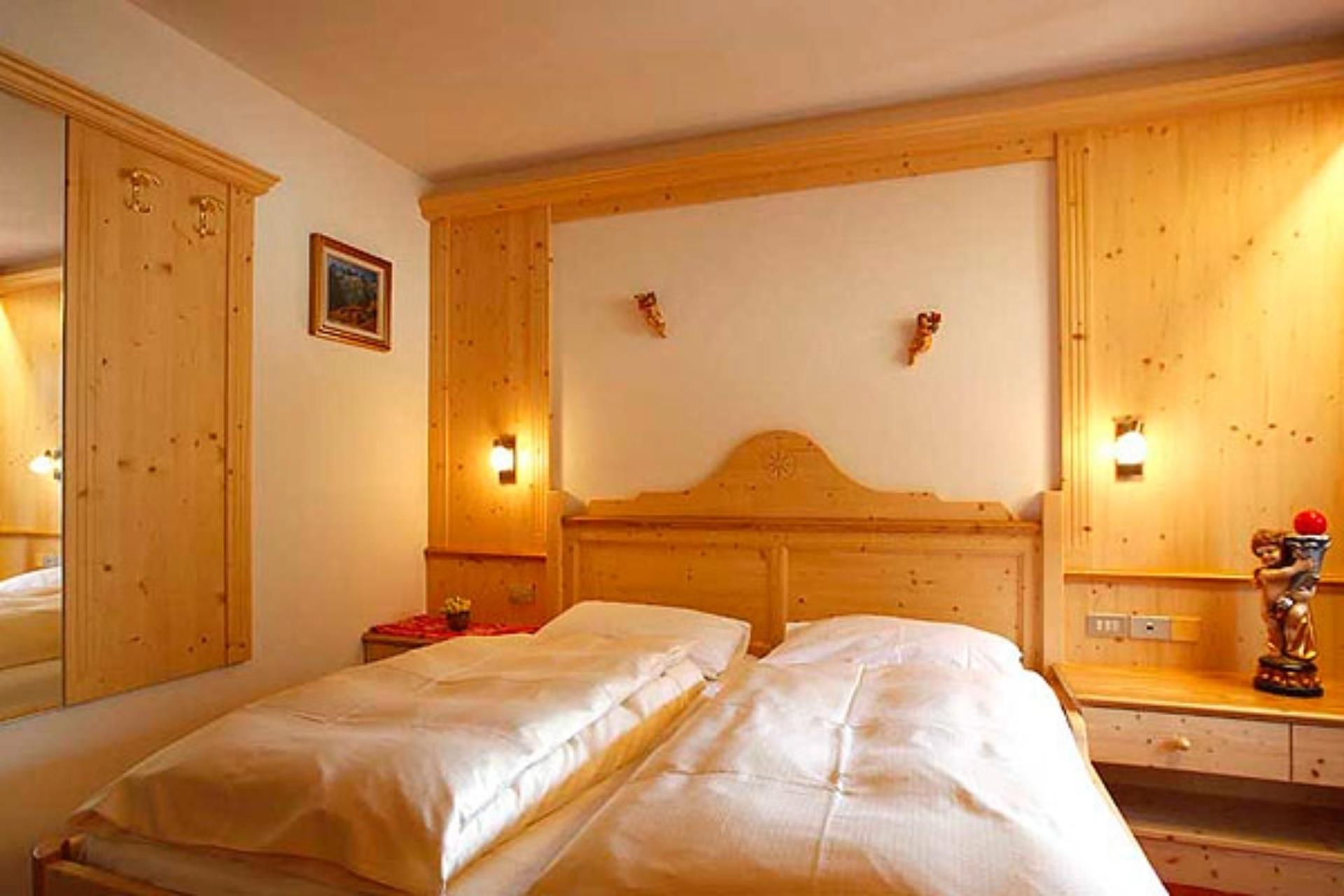 Garni - B&B Montblanc S.Crestina Gherdëina/Santa Cristina Val Gardana 25 suedtirol.info