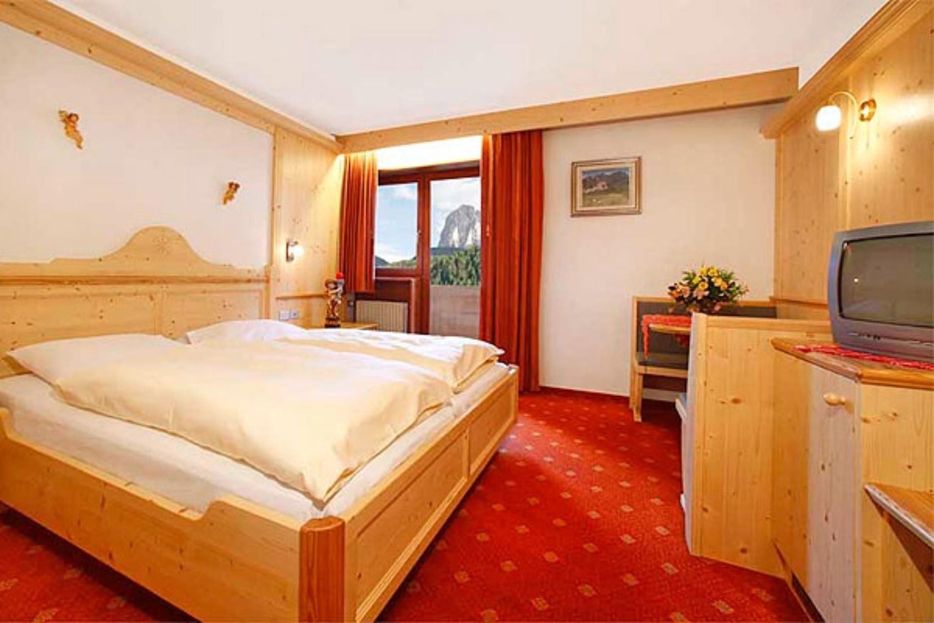 Garni - B&B Montblanc S.Crestina Gherdëina/Santa Cristina Val Gardana 23 suedtirol.info