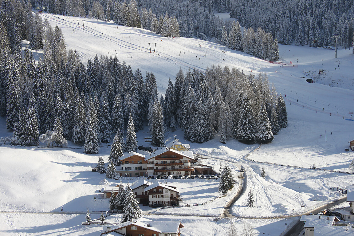 Garni Hotel Rosengarten inverno ski in ski out