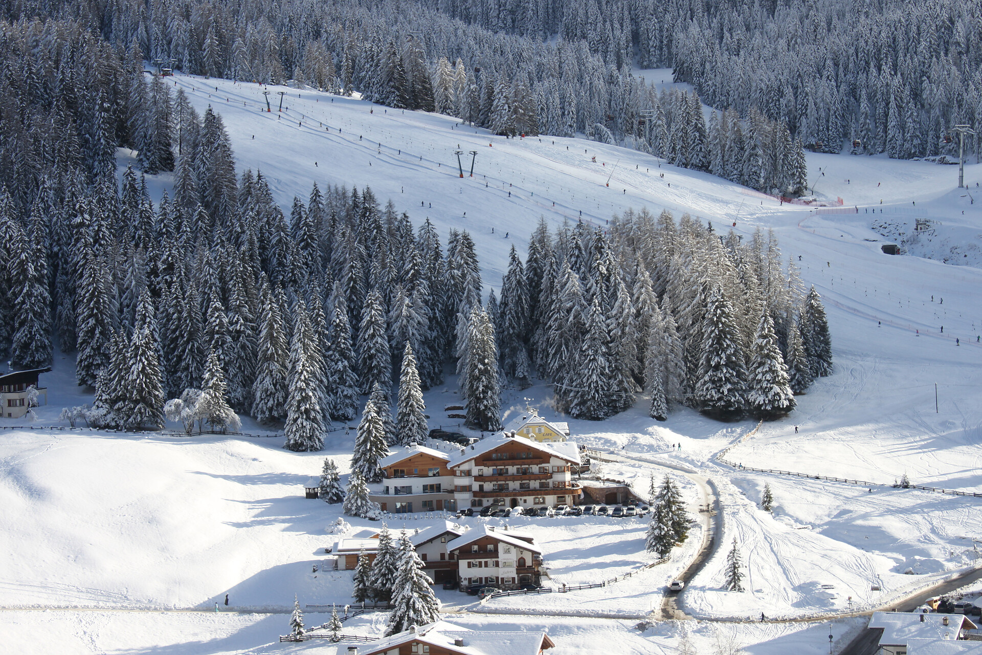 Garni Hotel Rosengarten winter ski in ski out