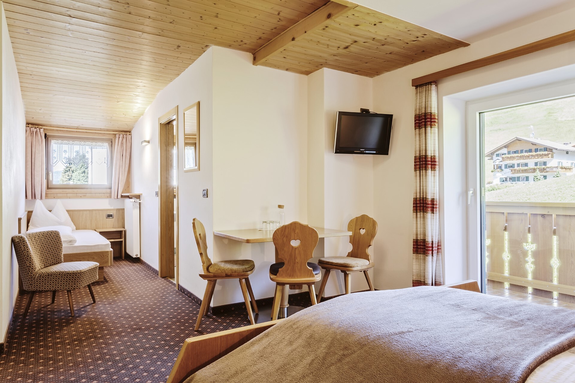 Triple room