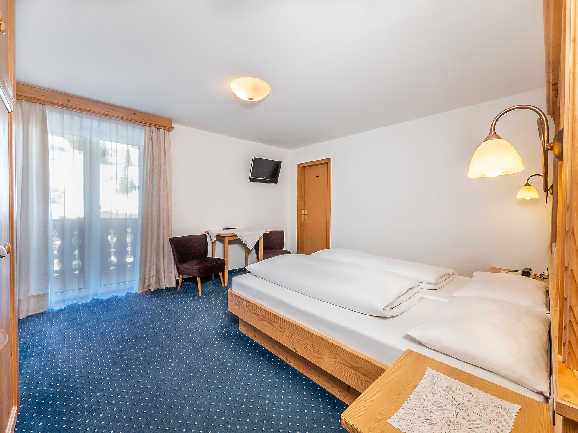 Bed room