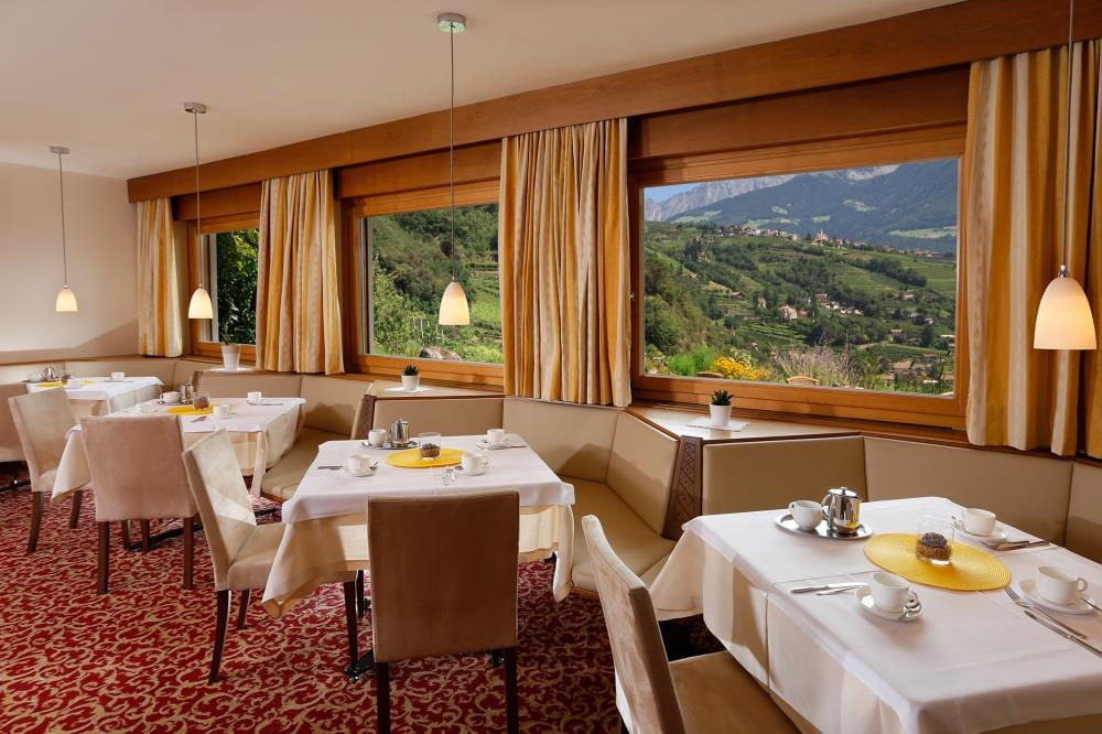 Garni Weigelehof Algund 16 suedtirol.info