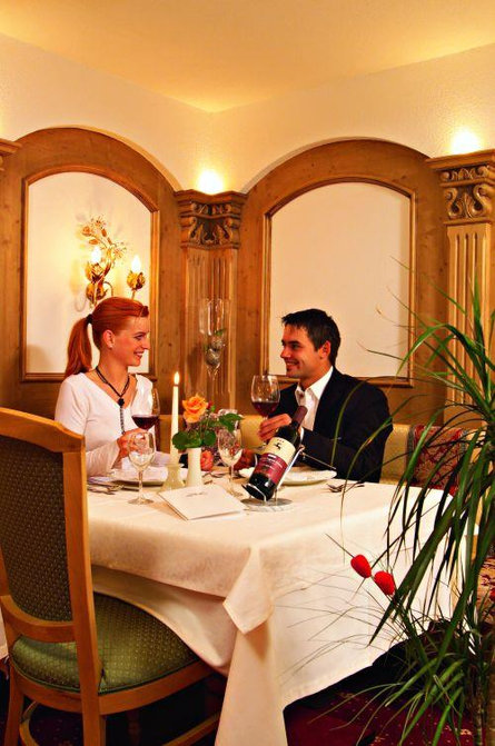 Garni-Hotel Alpentirolis Tirolo 8 suedtirol.info