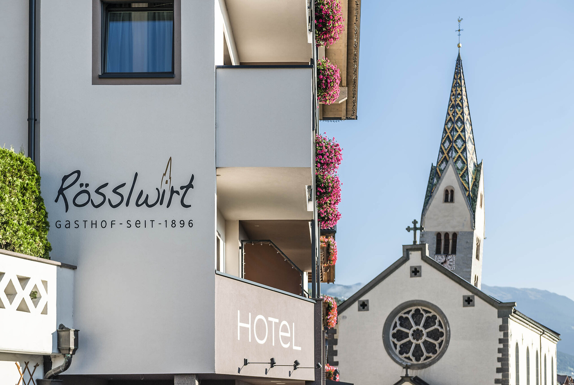 Mitten drin im kleinen Dorf Barbian