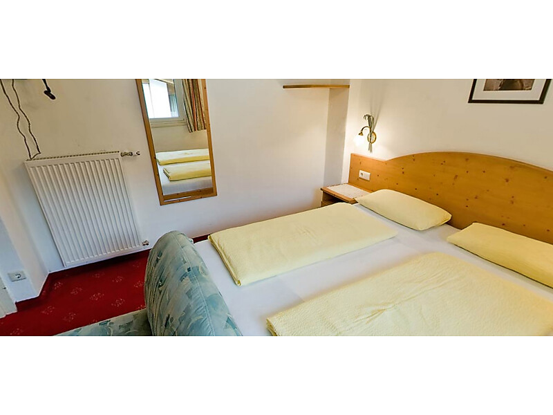 Bedroom n. 201