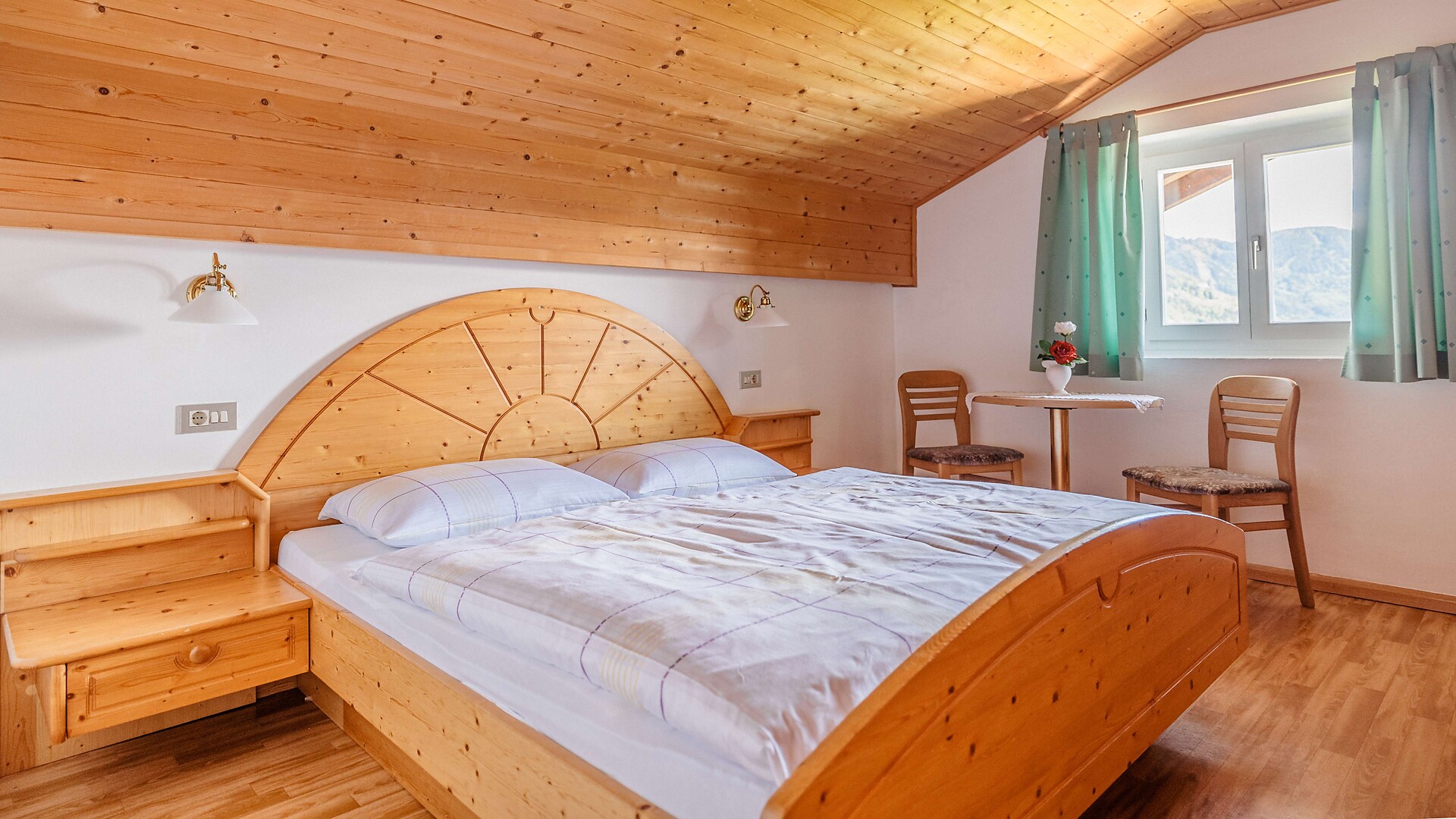 Doppelbettzimmer