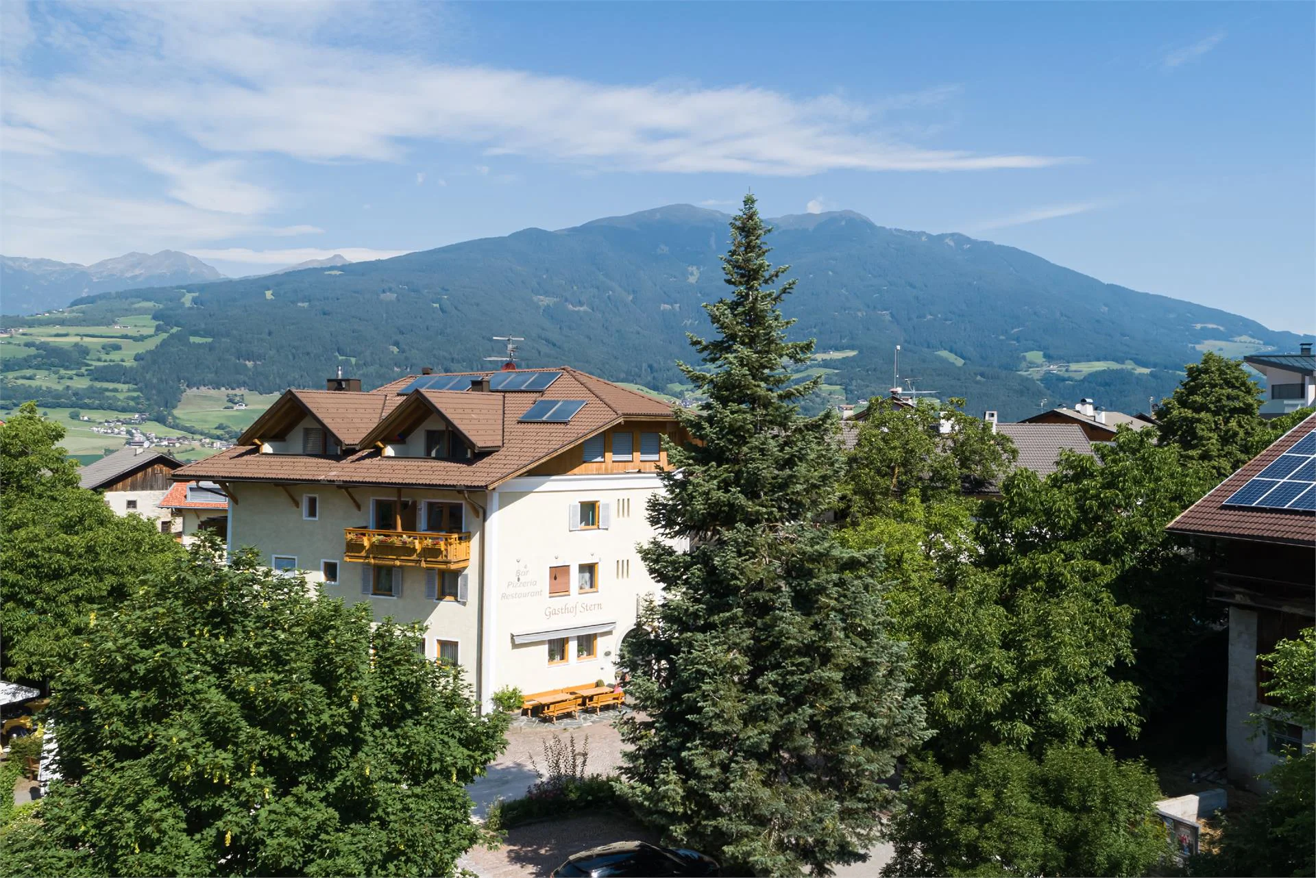 Albergo Teiser Stern Funes 11 suedtirol.info