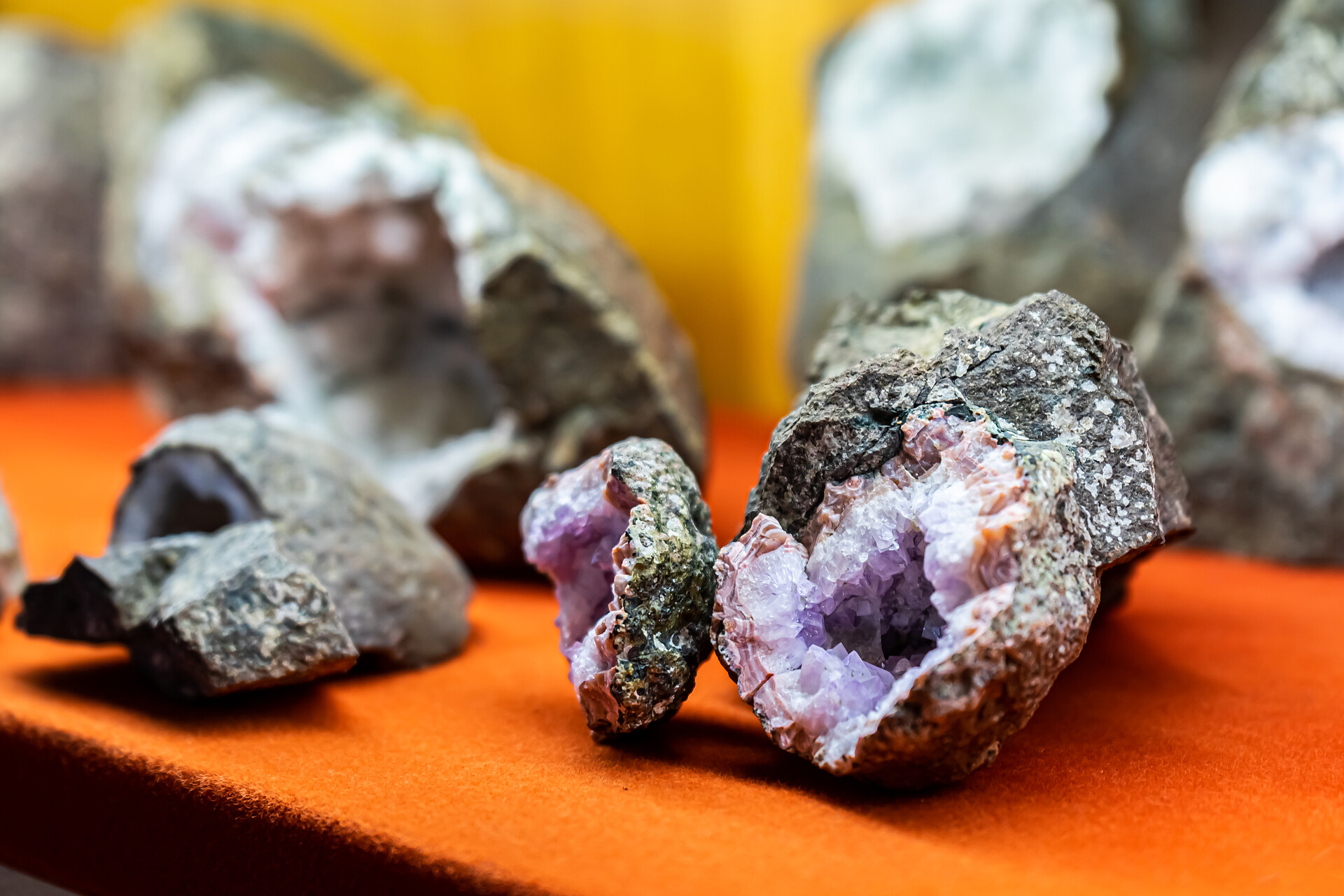 Geodes of Teis