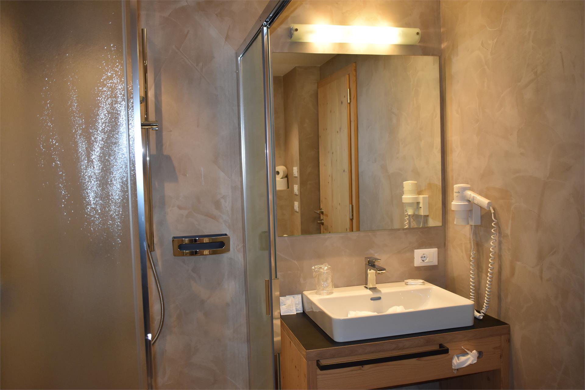 Albergo Teiser Stern Funes 31 suedtirol.info