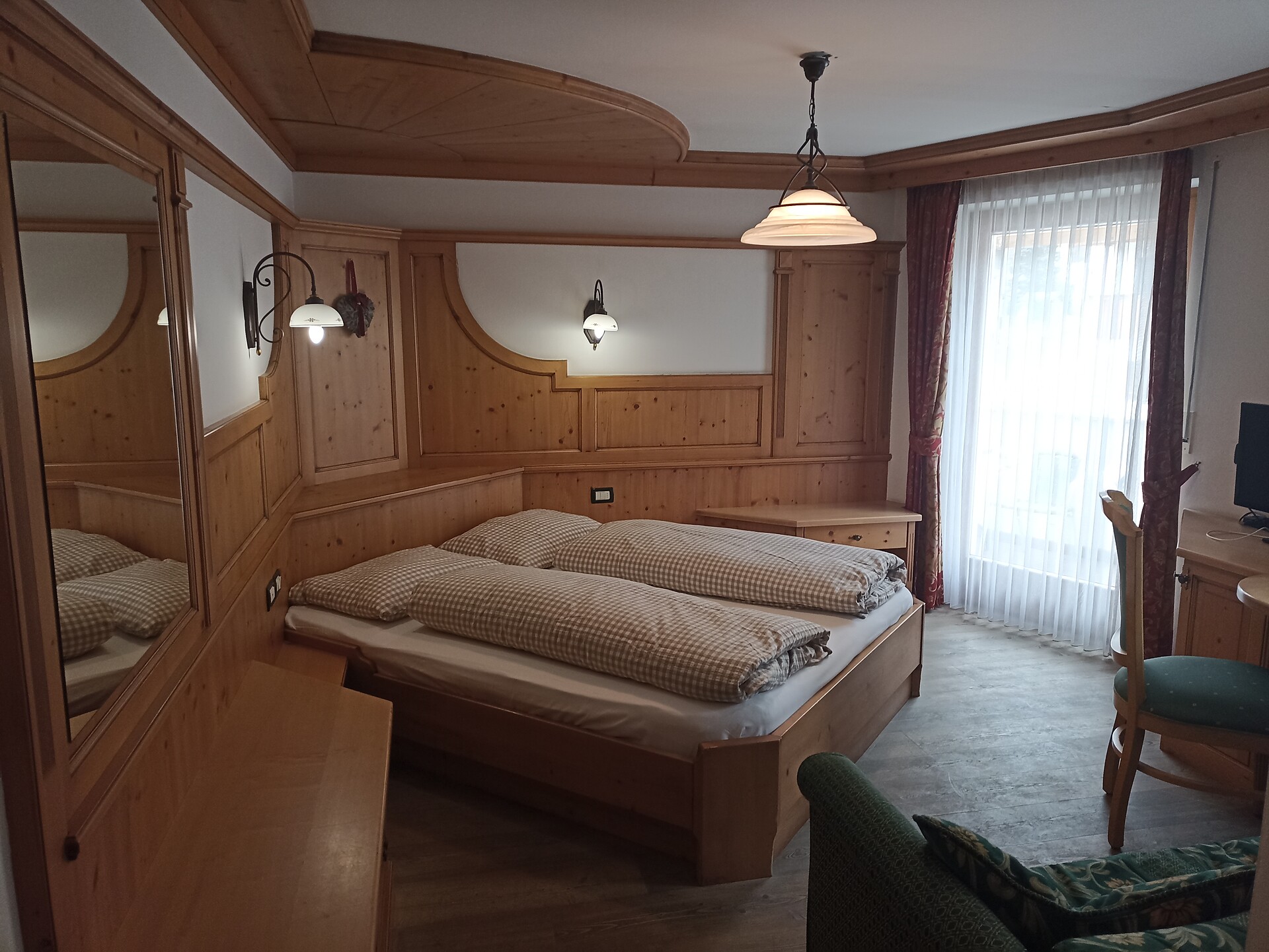 Comfort room