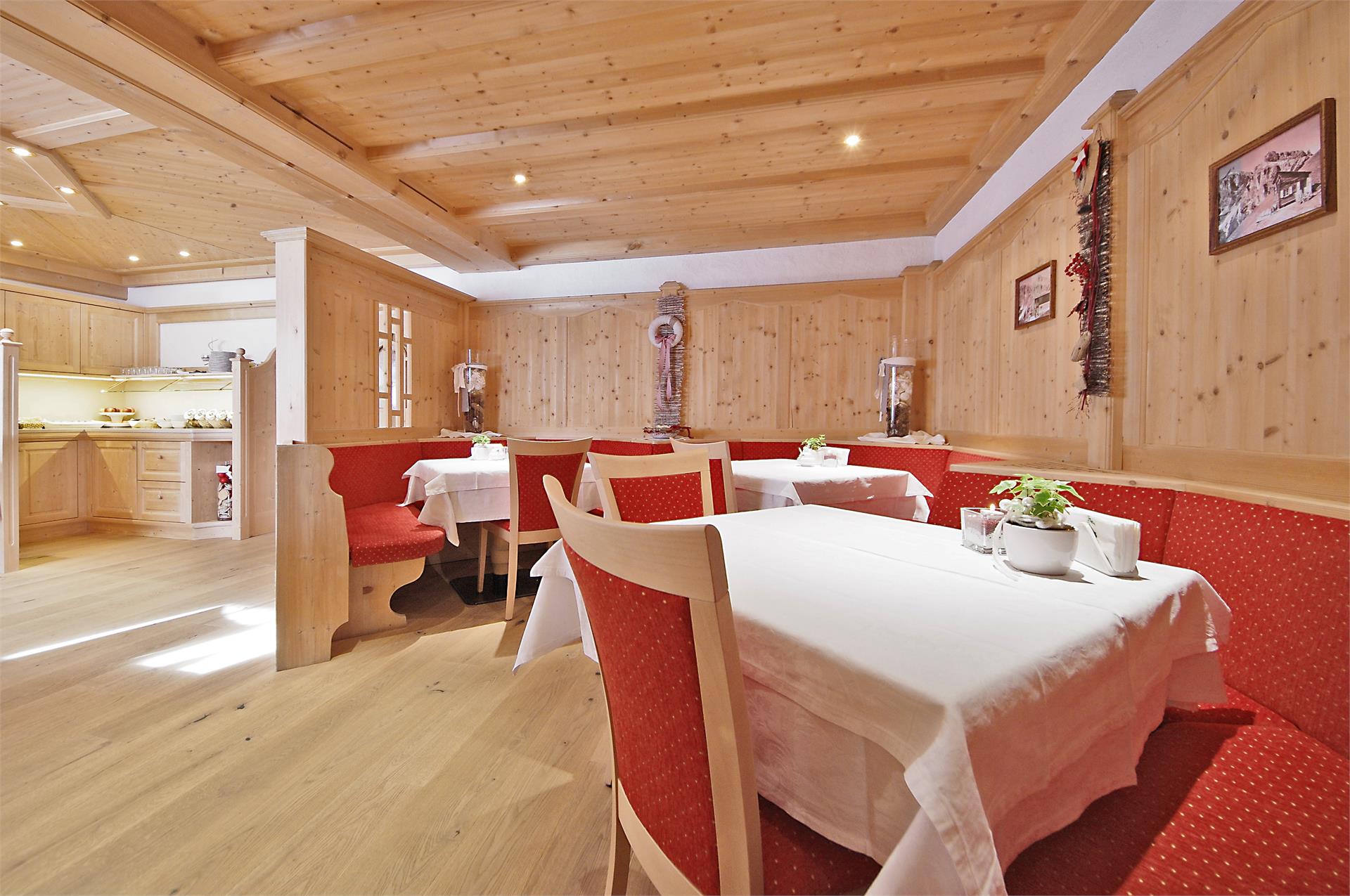 Garni + app. Cristin & Dep. Antina Corvara 20 suedtirol.info