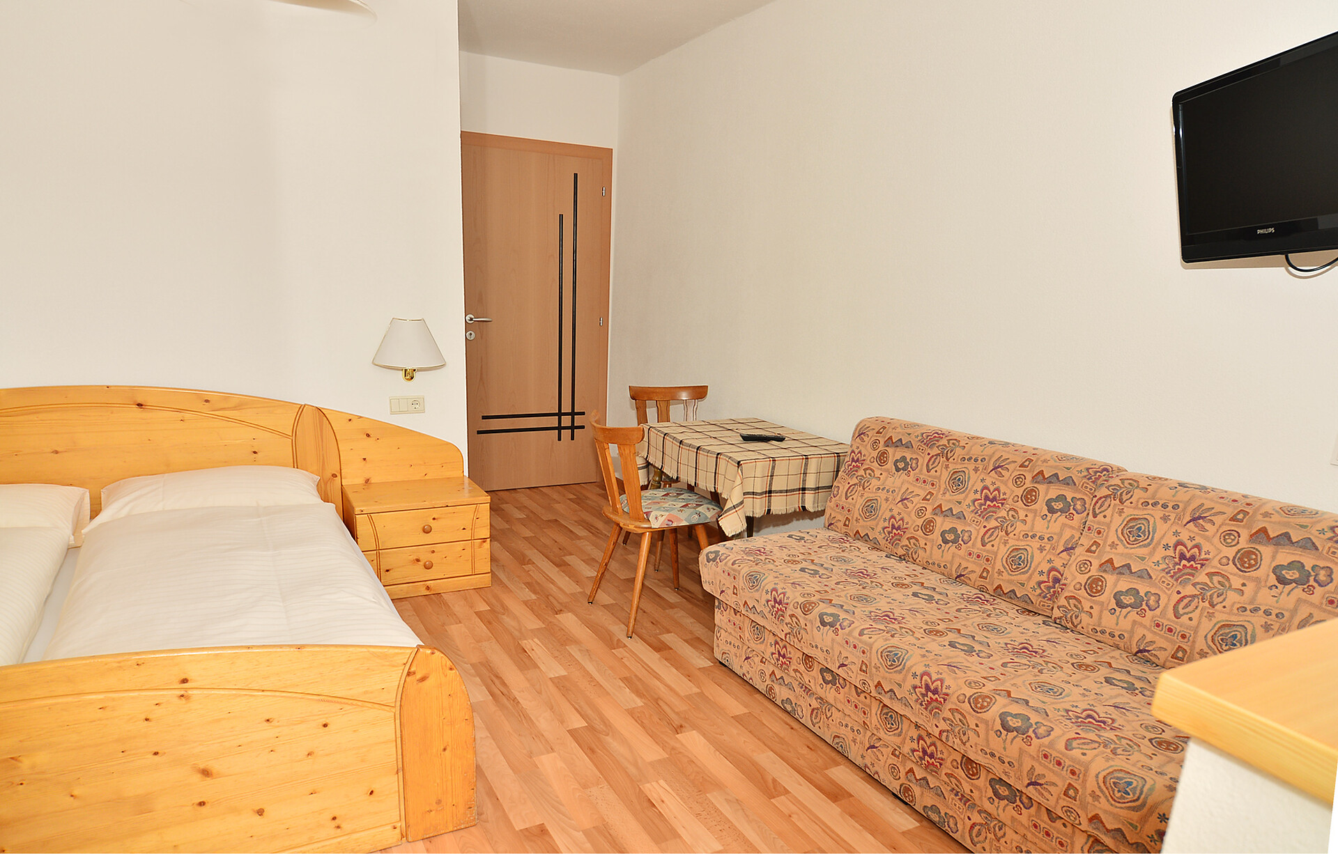 Doppelzimmer / Dreibettzimmer