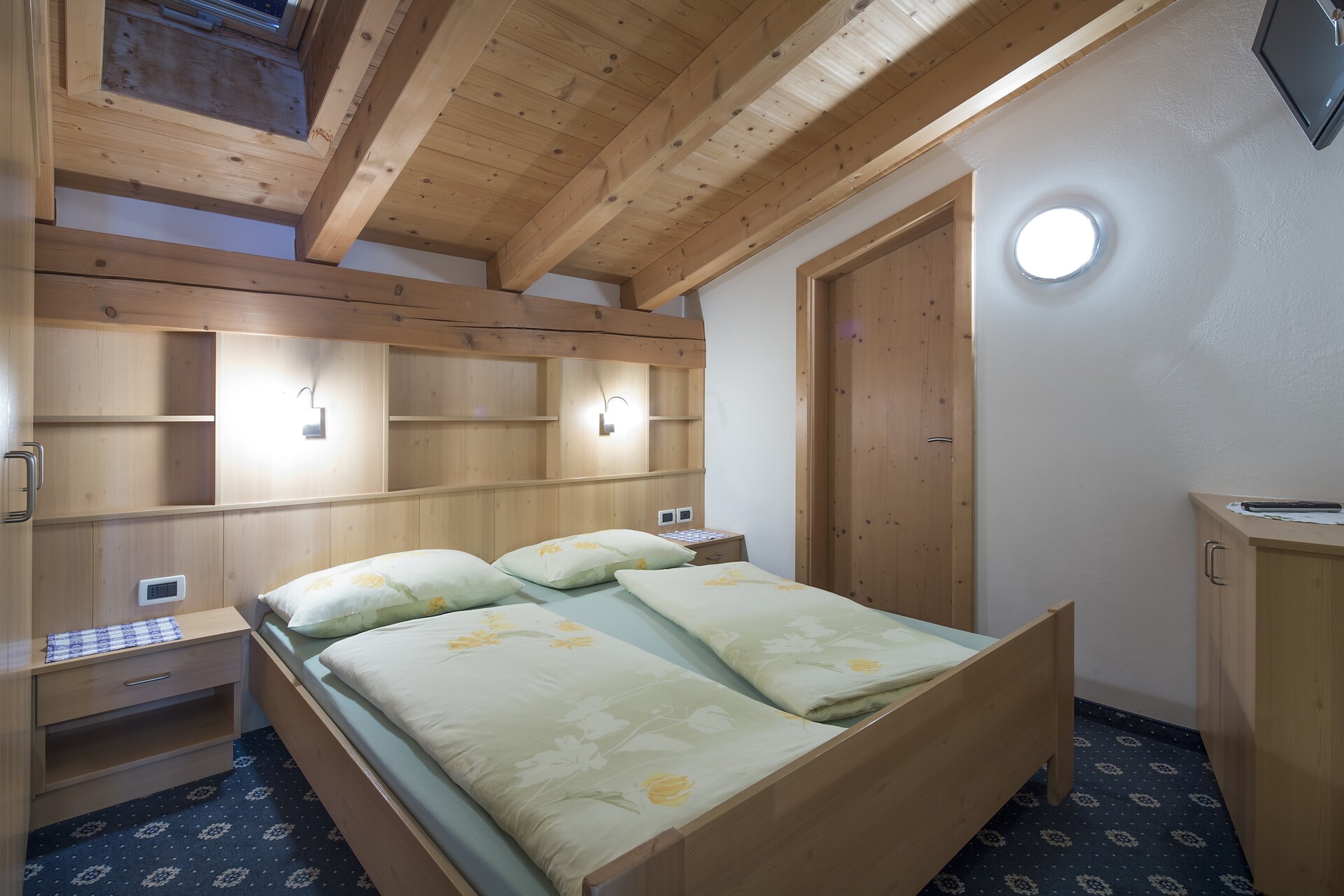 Dachzimmer