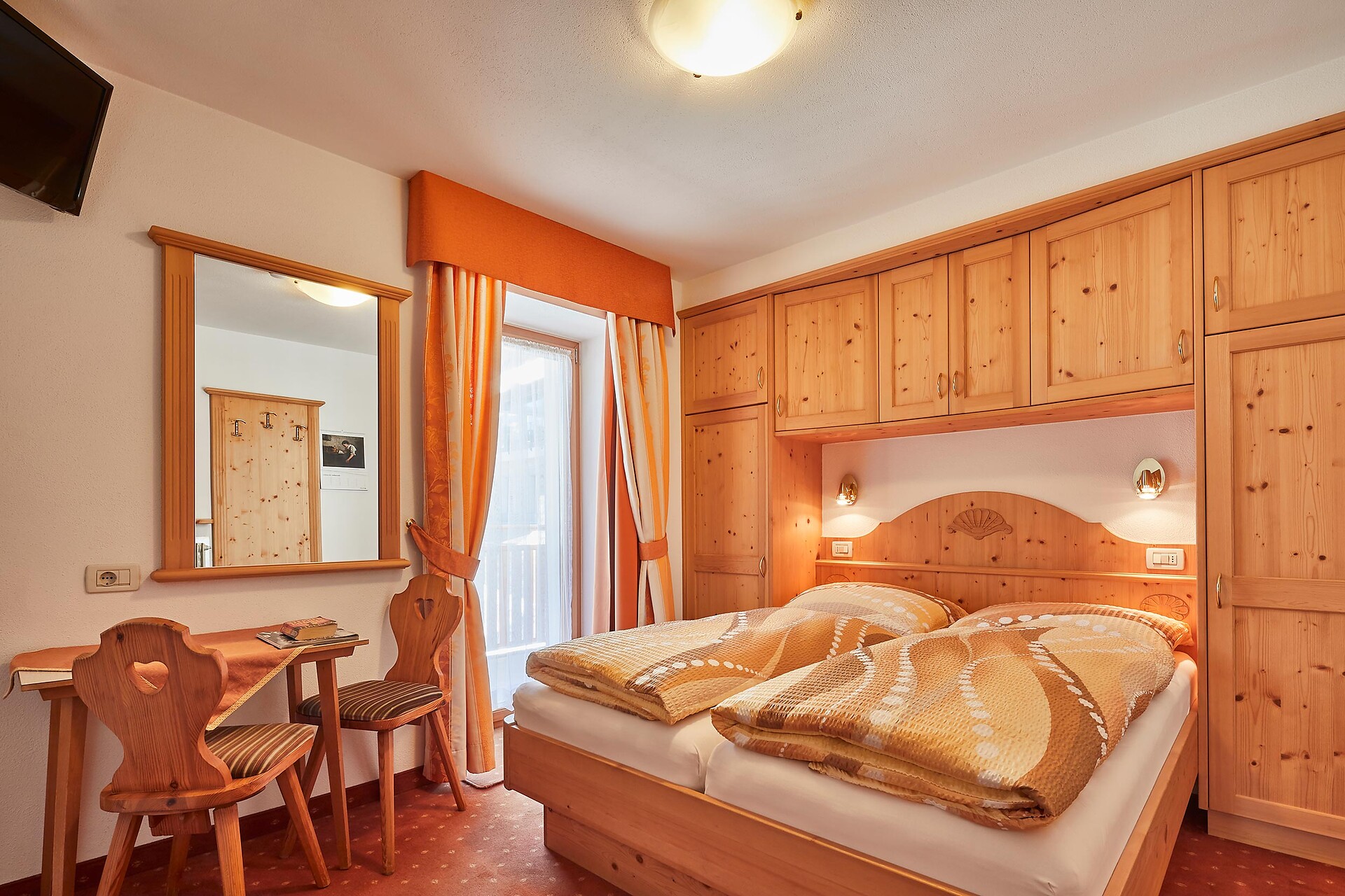 Doppelzimmer mit Balkon