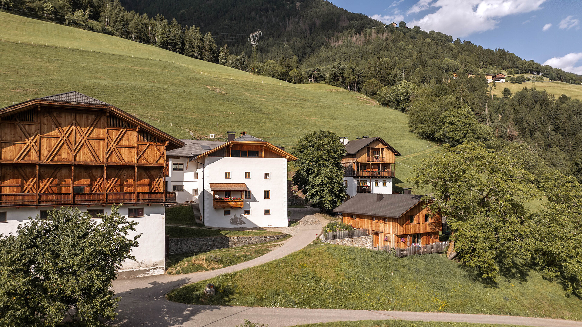 Grossplonerhof Luson 1 suedtirol.info