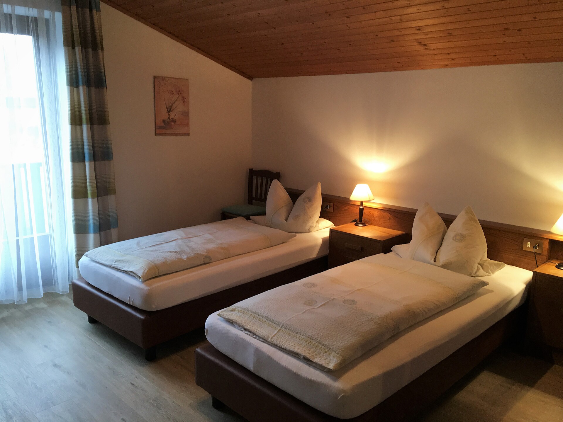 double room with twin beds