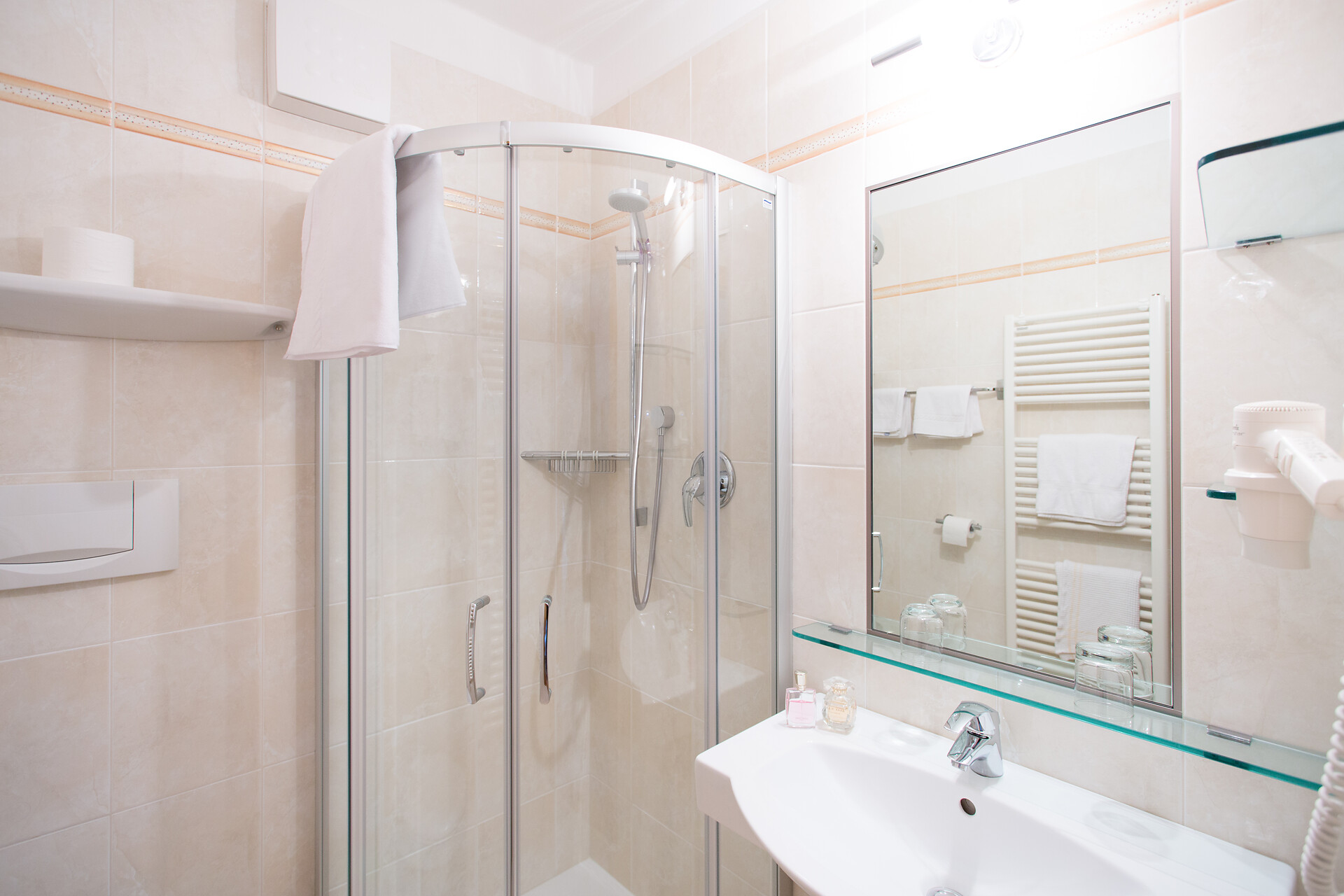 Apartment Schenna, bathroom