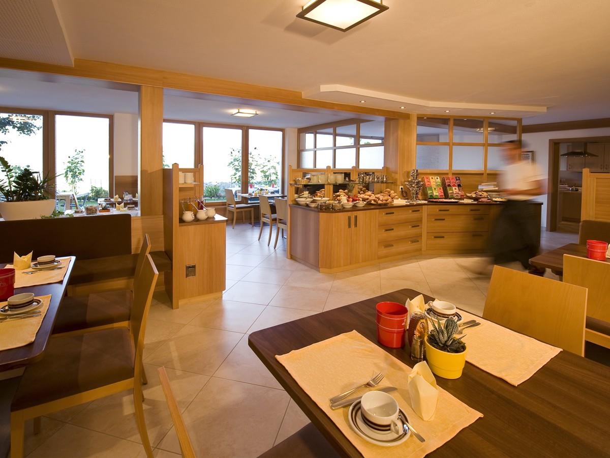 Garni-Hotel Ehrenfels Schenna 6 suedtirol.info