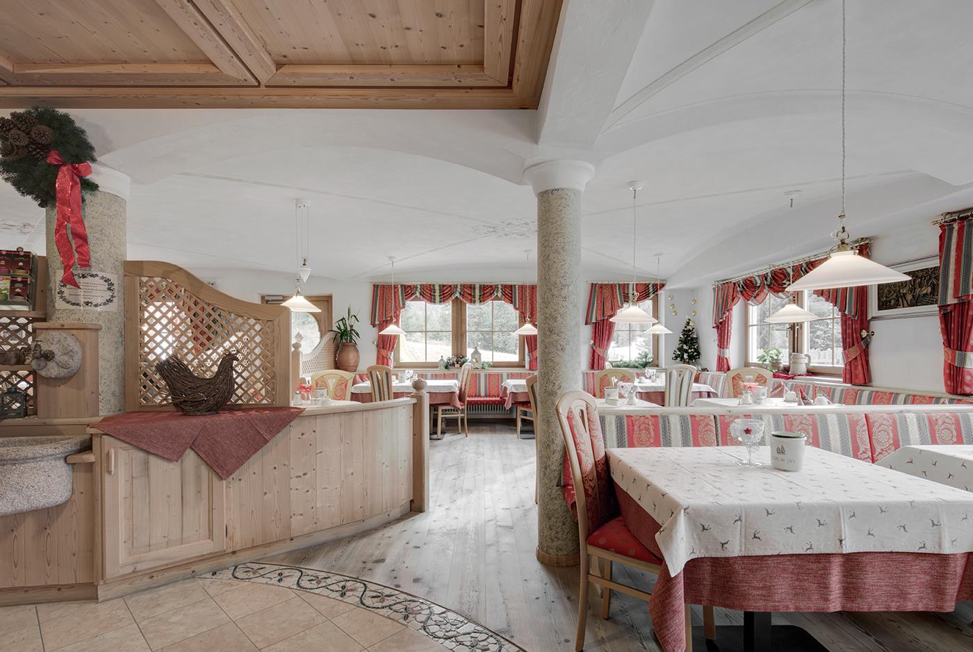Garni + app. Ciasa Ai Pini Badia 4 suedtirol.info