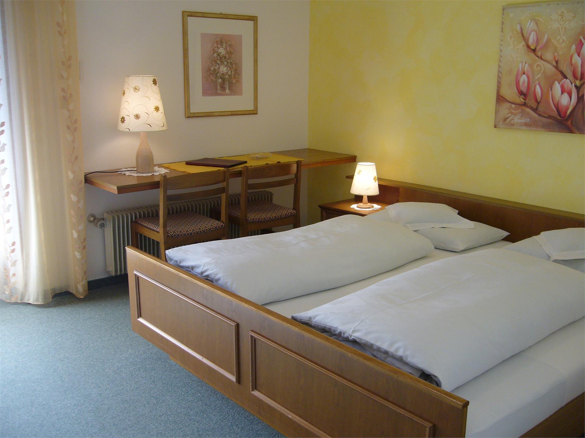 Gasthof Wastl  Speckstube Eppan an der Weinstraße 14 suedtirol.info