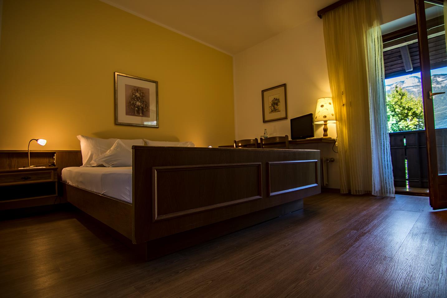 Gasthof Wastl  Speckstube Eppan an der Weinstraße 12 suedtirol.info