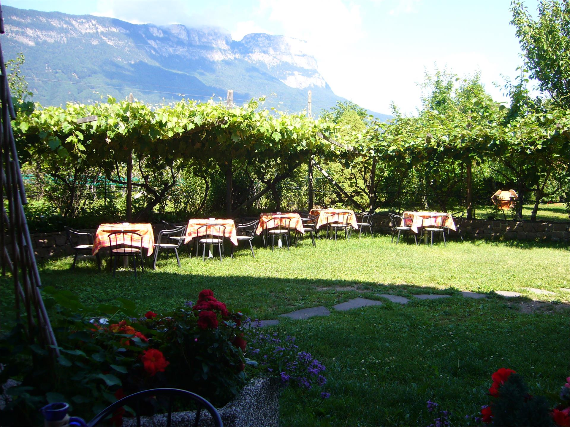 Gasthof Wastl  Speckstube Eppan an der Weinstraße 16 suedtirol.info