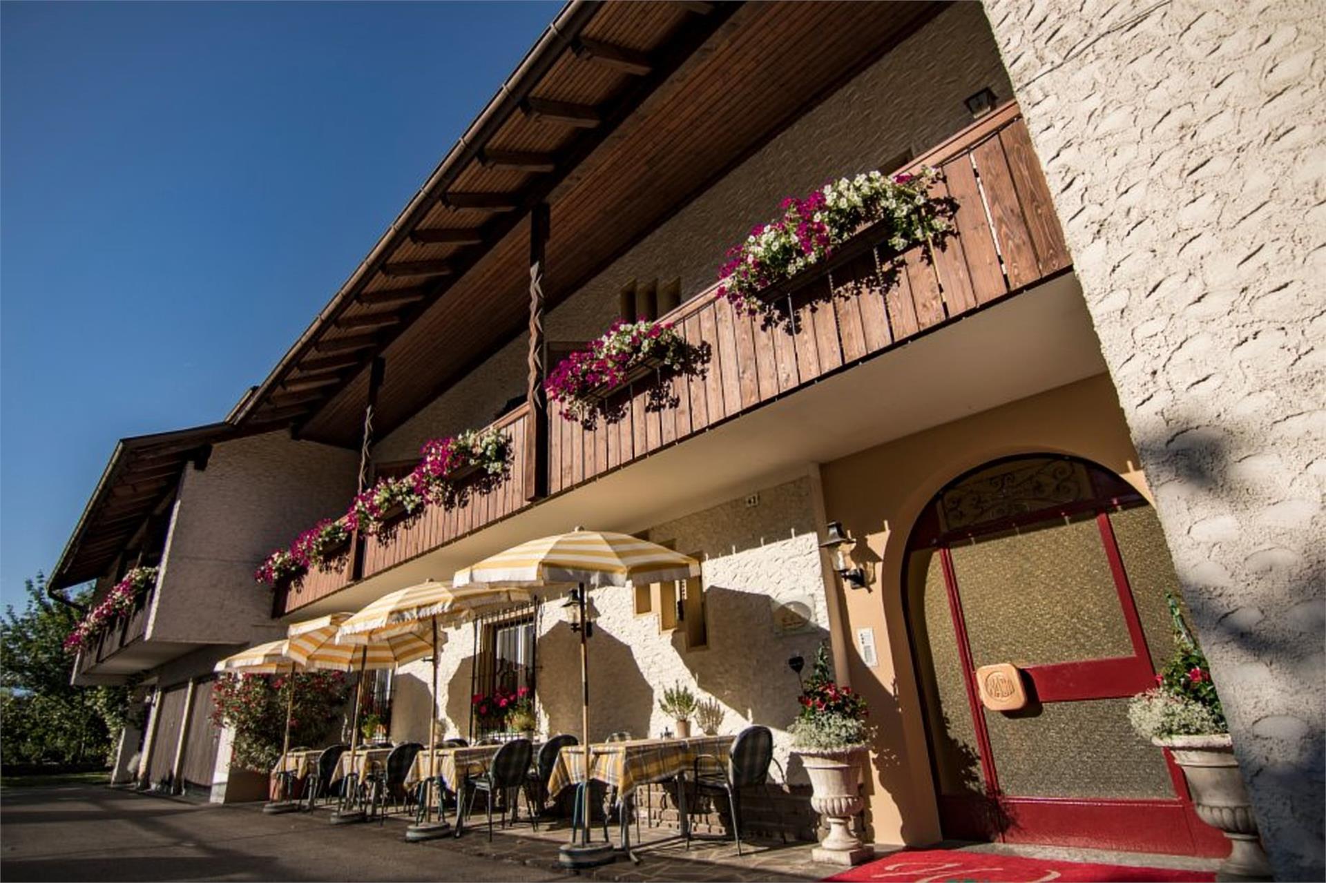 Gasthof Wastl  Speckstube Eppan an der Weinstraße 4 suedtirol.info