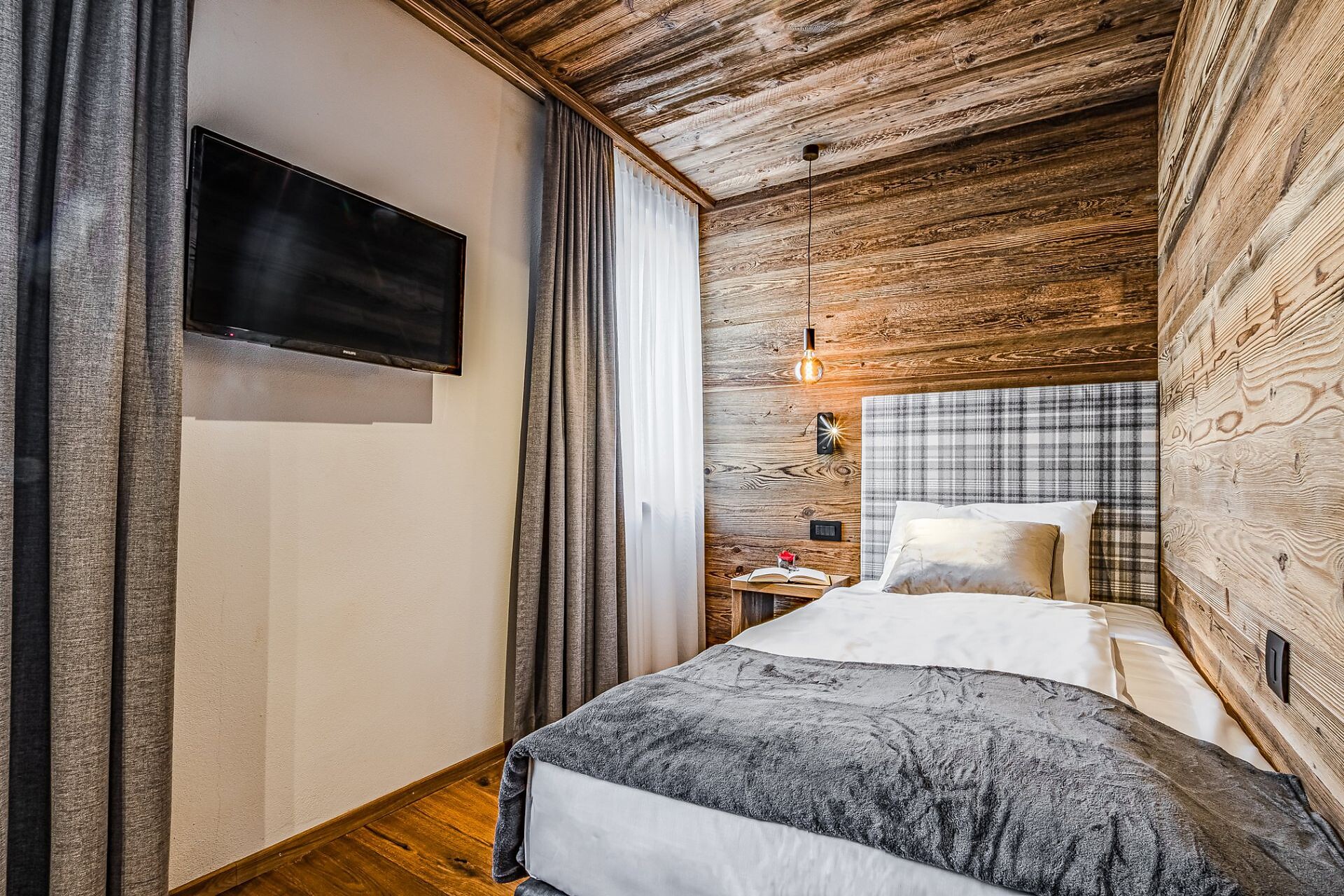 Single room Duman