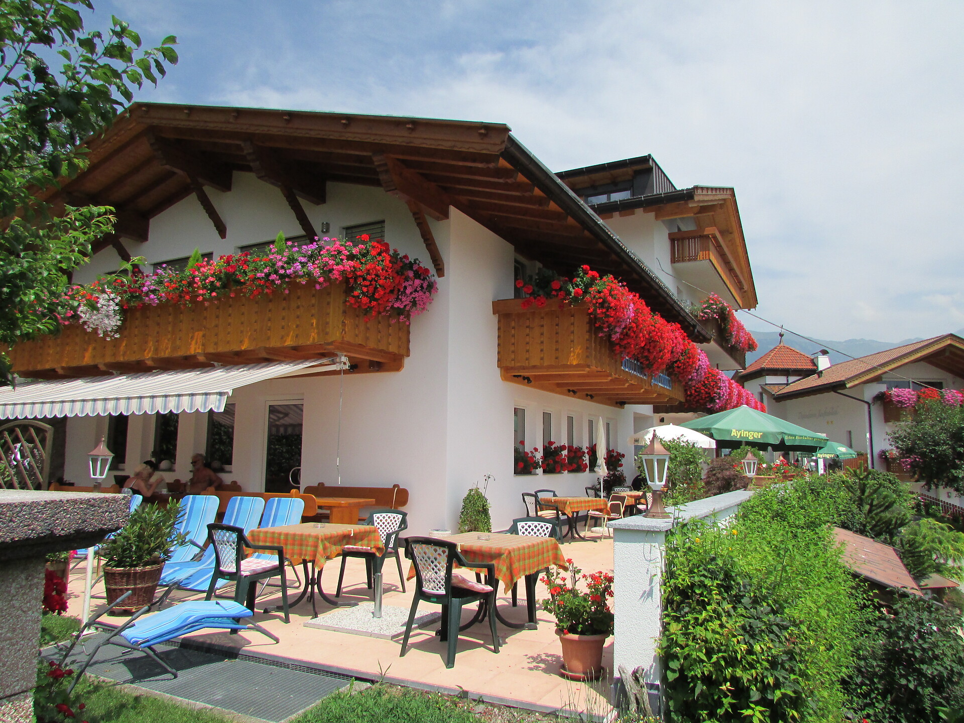 herrliche Terrasse mit Panoramablick