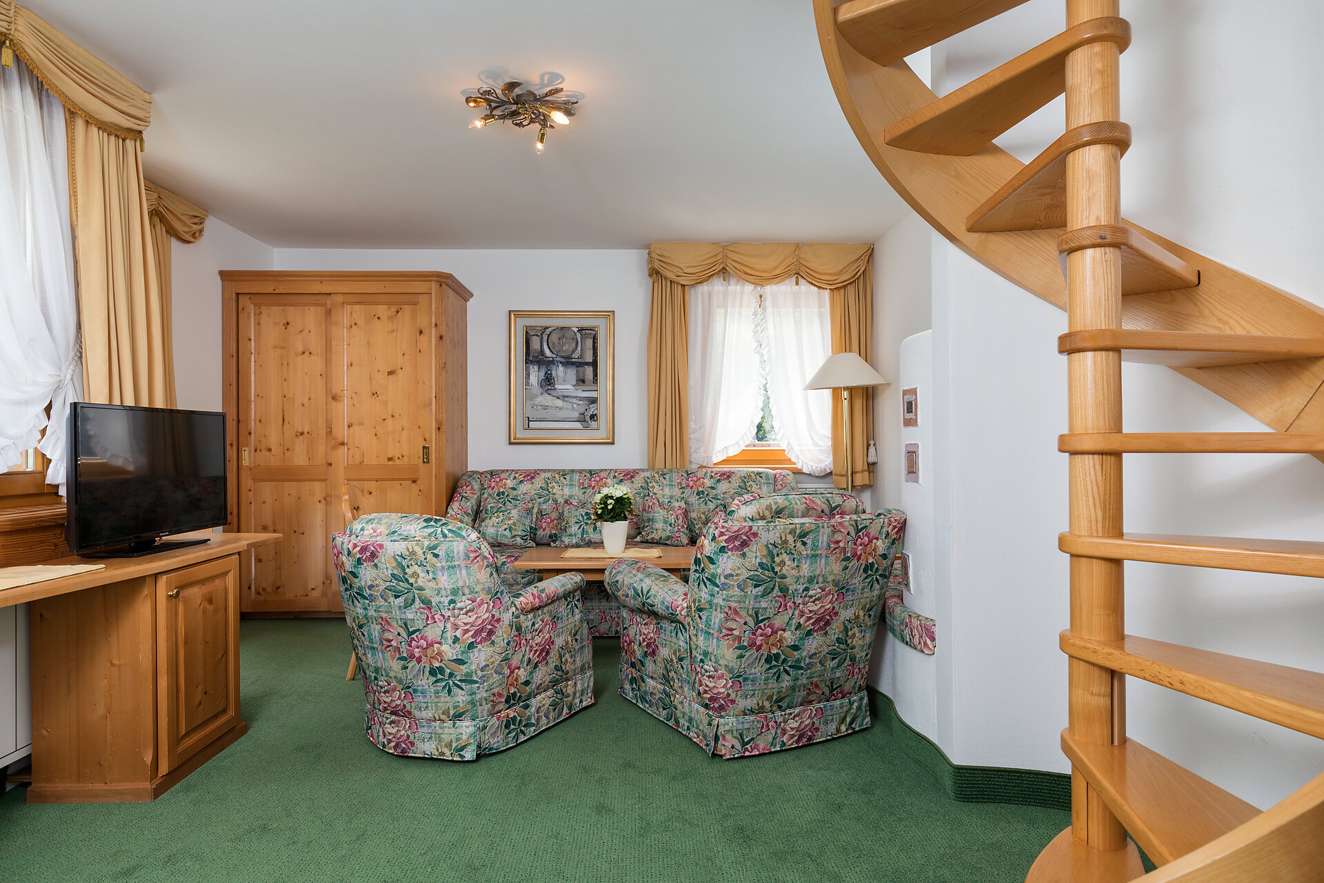 Suite 505
