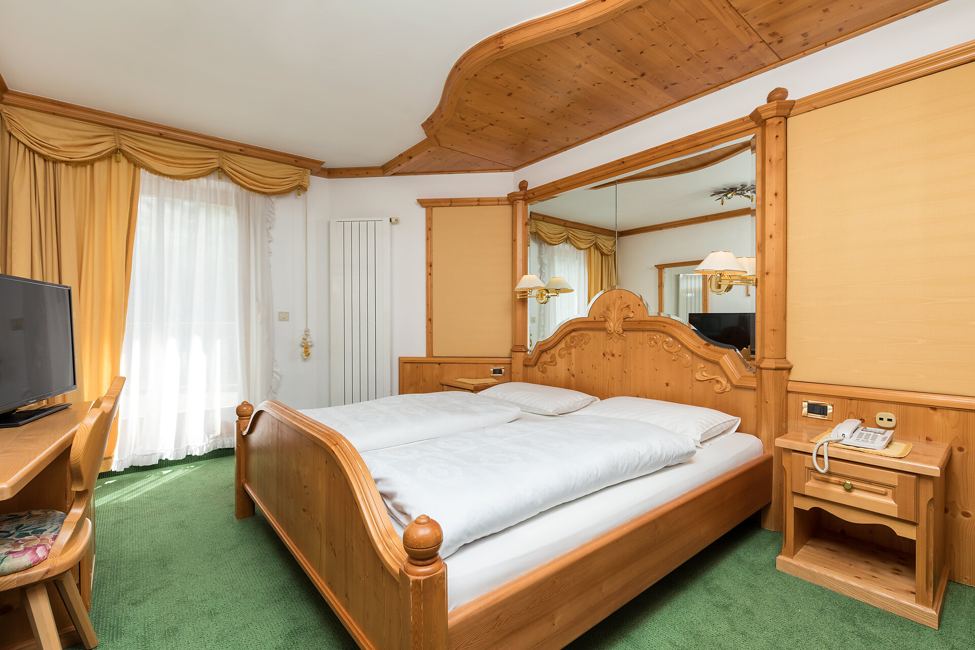 Suite 505