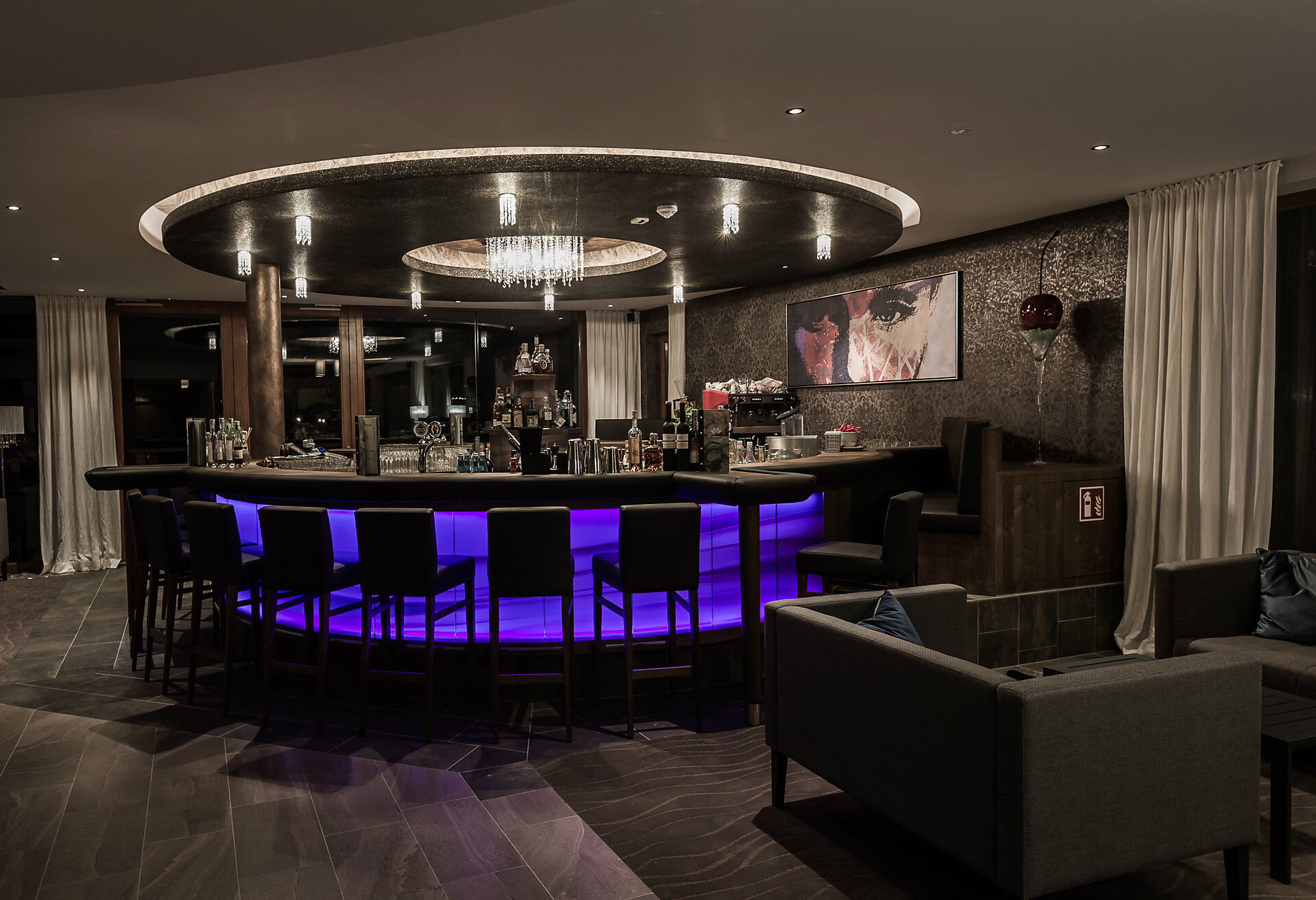 Bar lounch
