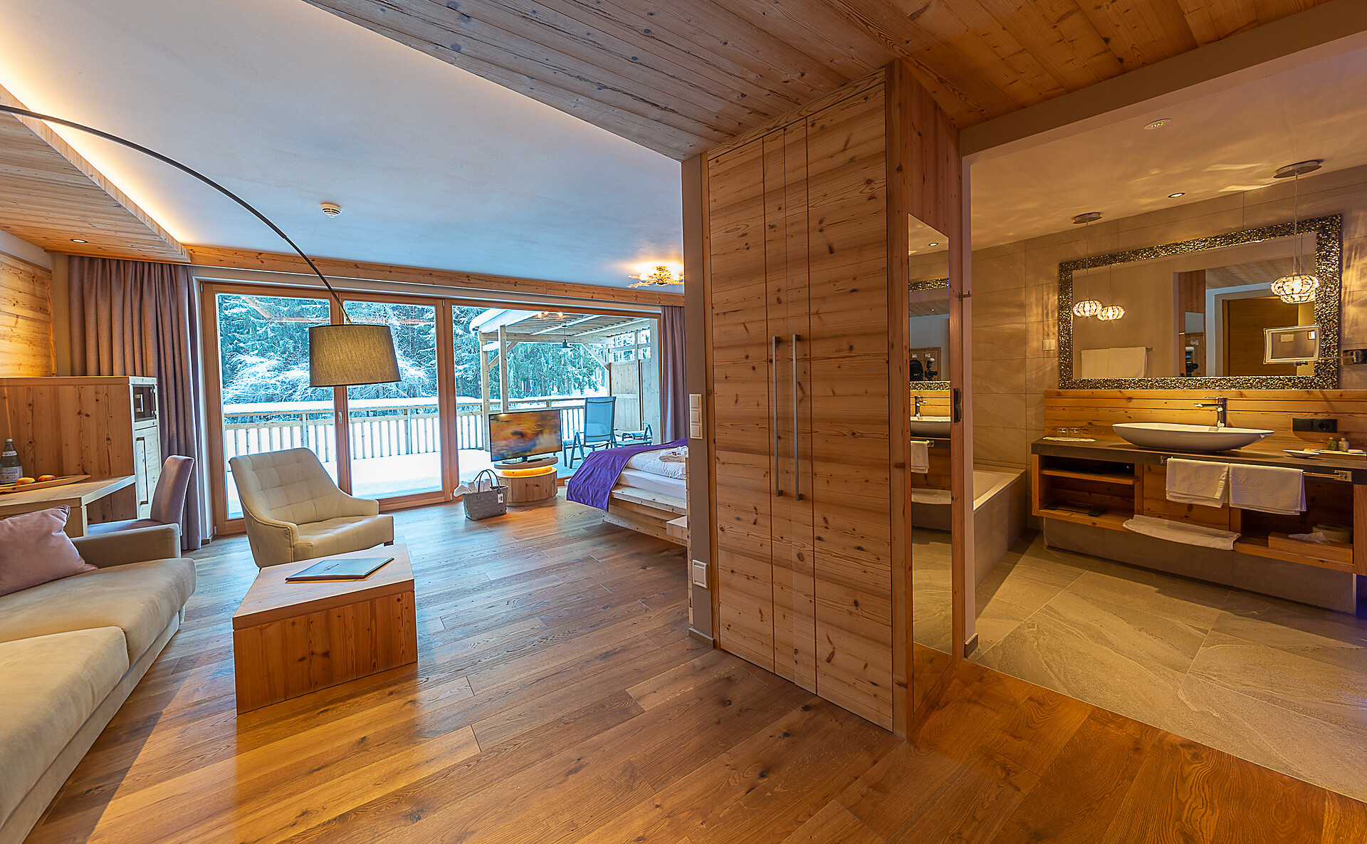 Lake Suite