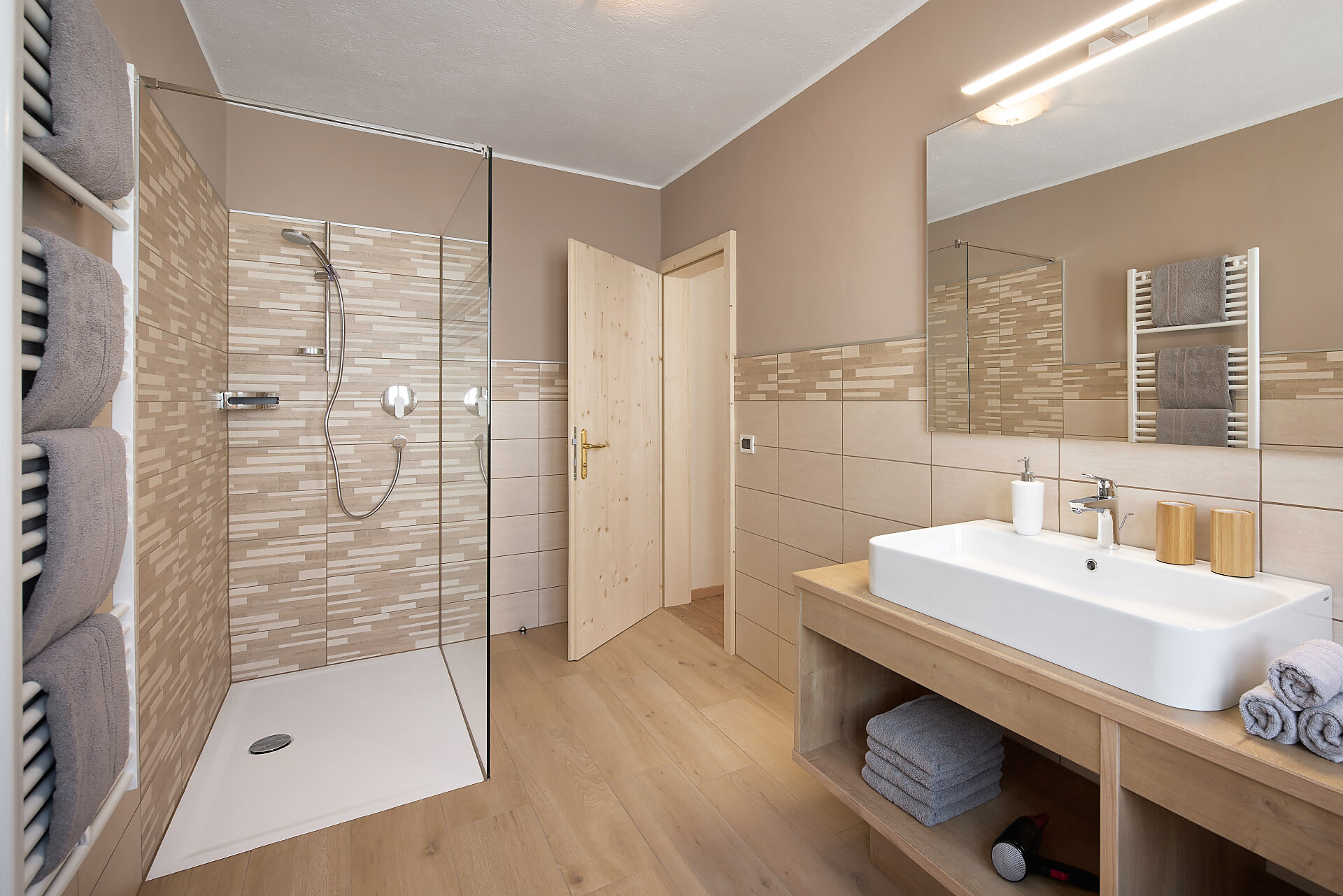 Guest House Frohsinn Badia 31 suedtirol.info