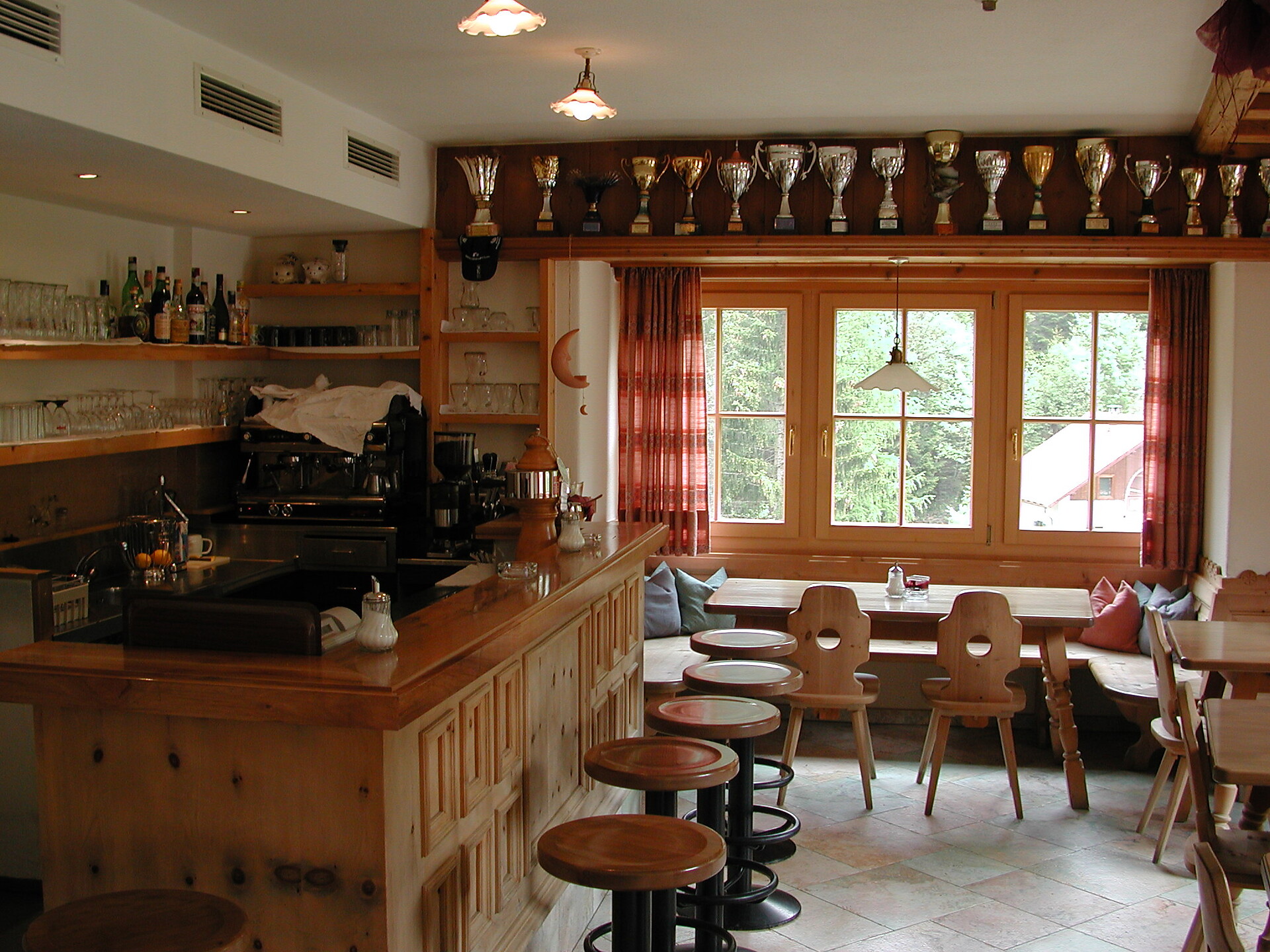 bar