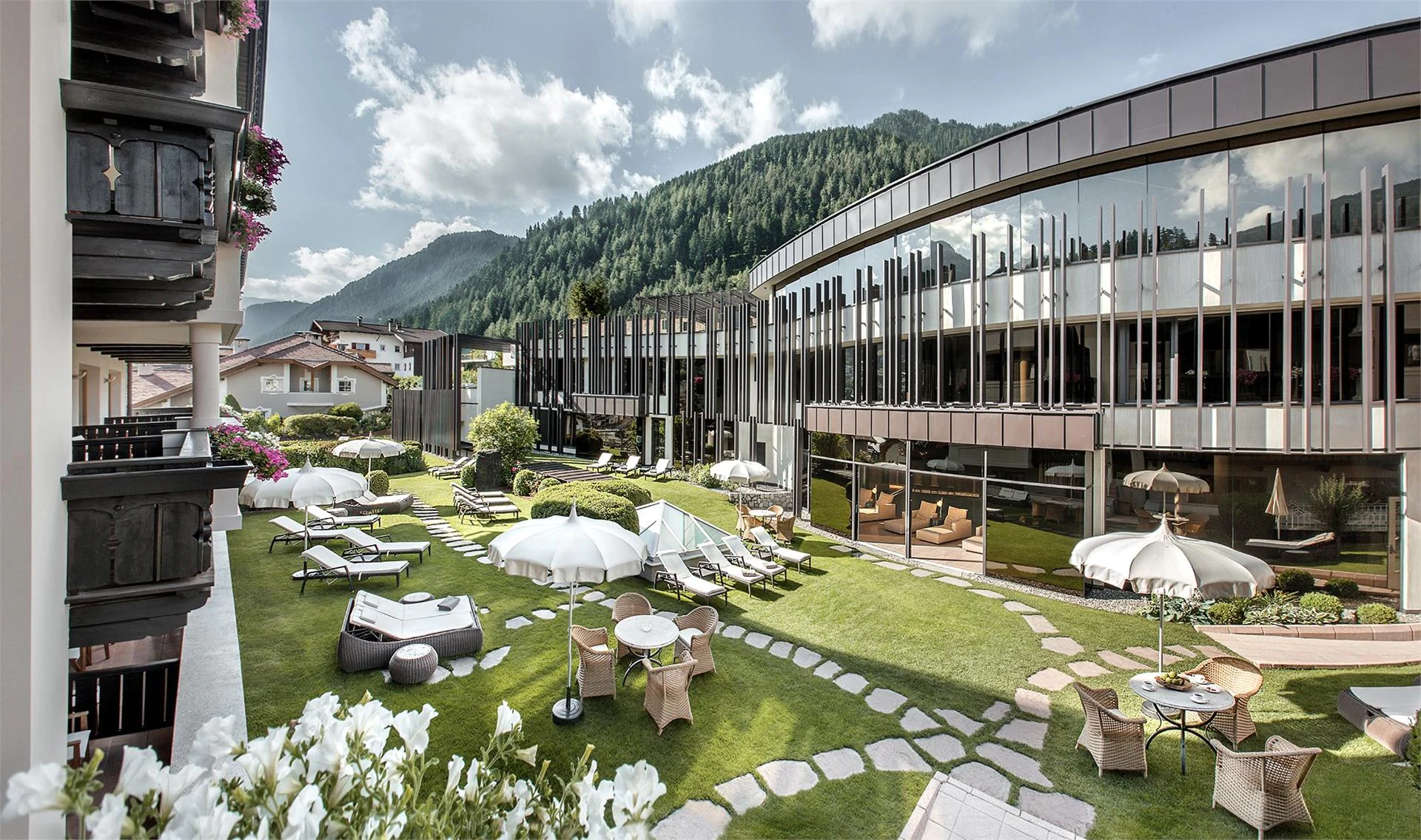 GARDENA GRÖDNERHOF Gourmet Hotel & Spa St.Ulrich 19 suedtirol.info