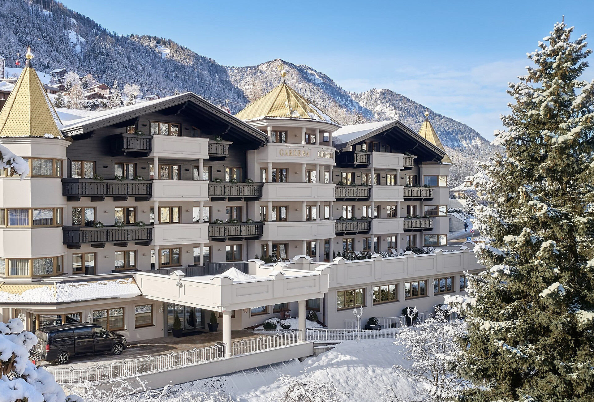 Hotel Exterior