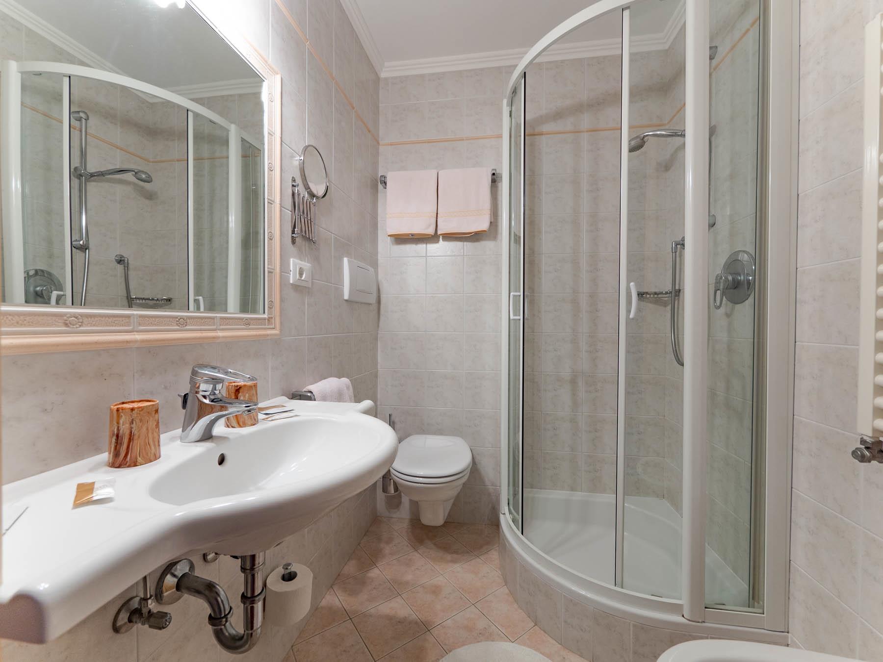 Garni-Hotel Toni Ortisei 8 suedtirol.info