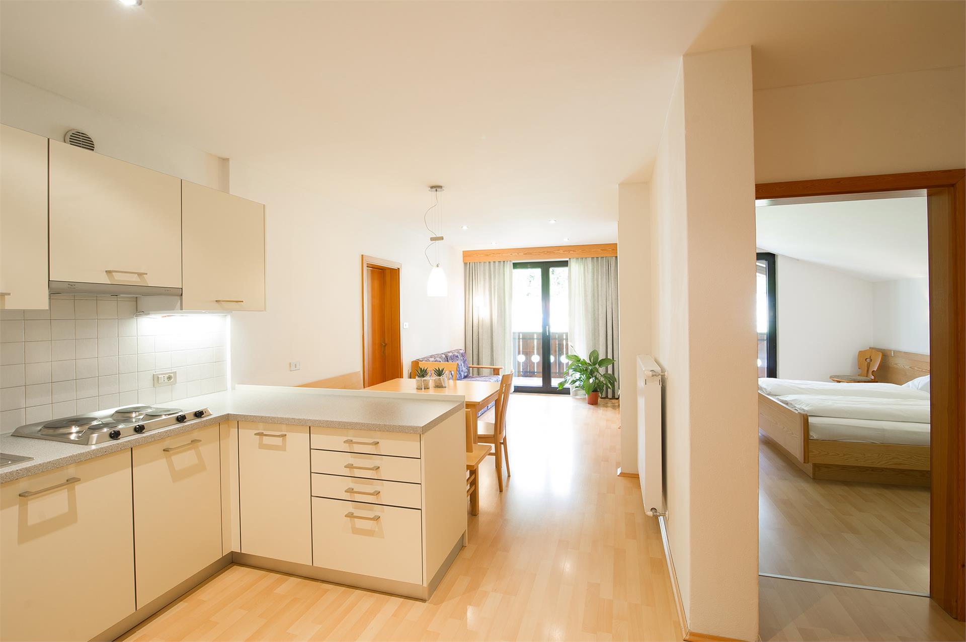 Garni-Hotel Saltneregg Caldaro sulla Strada del Vino 4 suedtirol.info