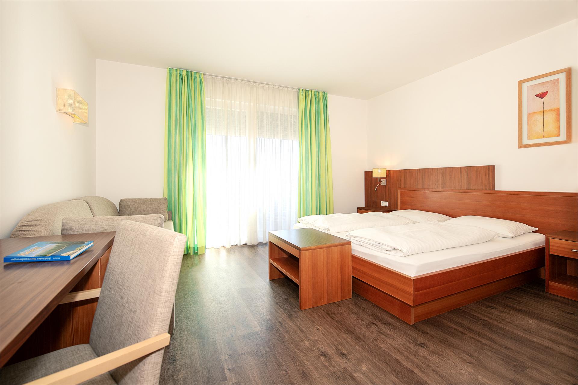Gasthof Hotel Terzer Kurtatsch an der Weinstraße 6 suedtirol.info