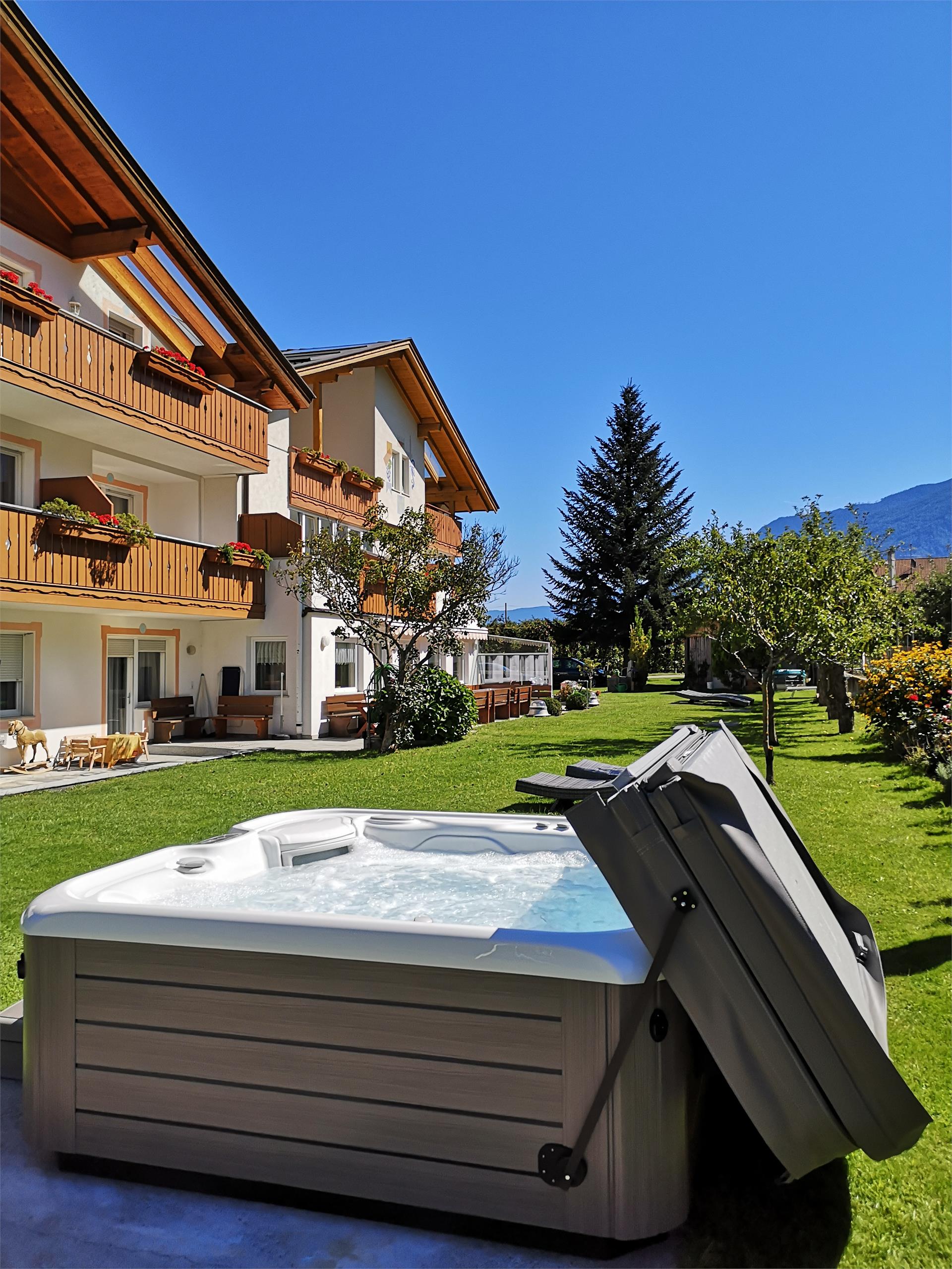 Garni Residence Obstgarten Laces 12 suedtirol.info