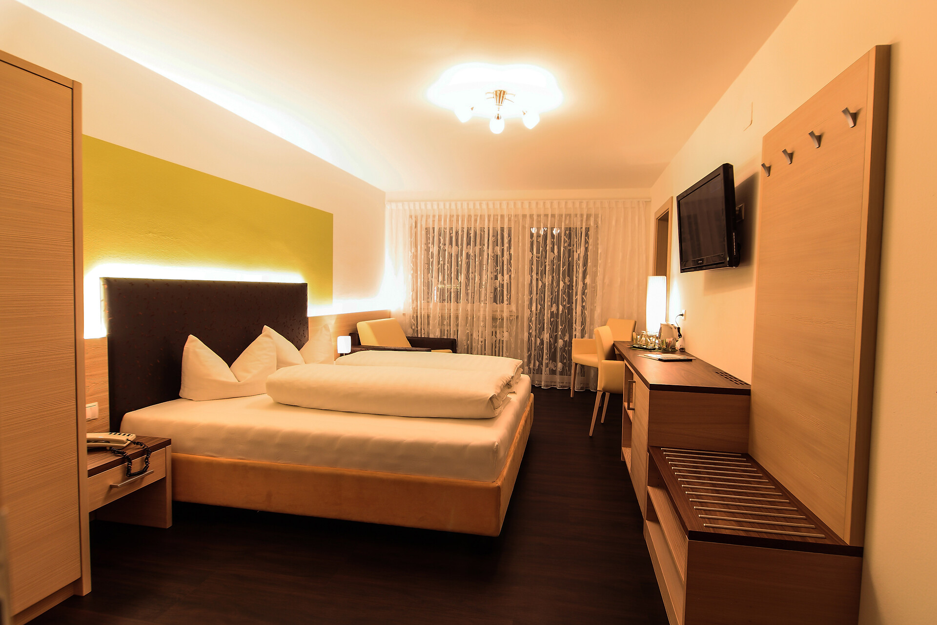 Garni Hotel St. Valentin Curon Venosta 18 suedtirol.info