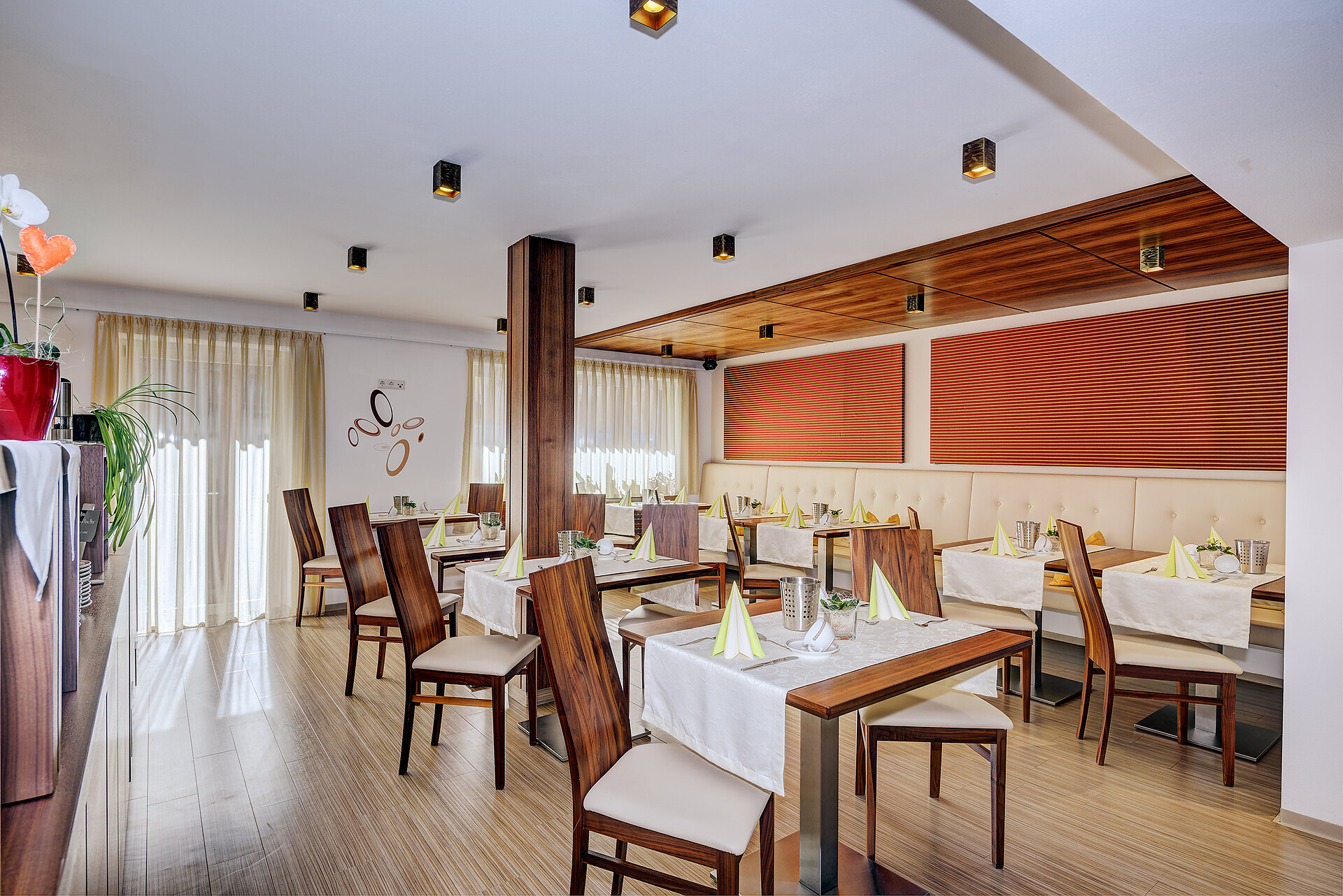 Garni Hotel St. Valentin Curon Venosta 8 suedtirol.info