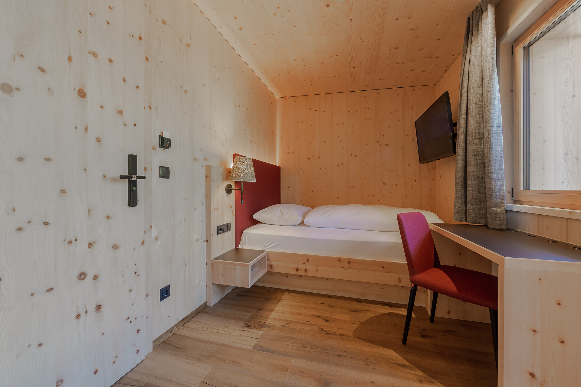 Single Bed Room